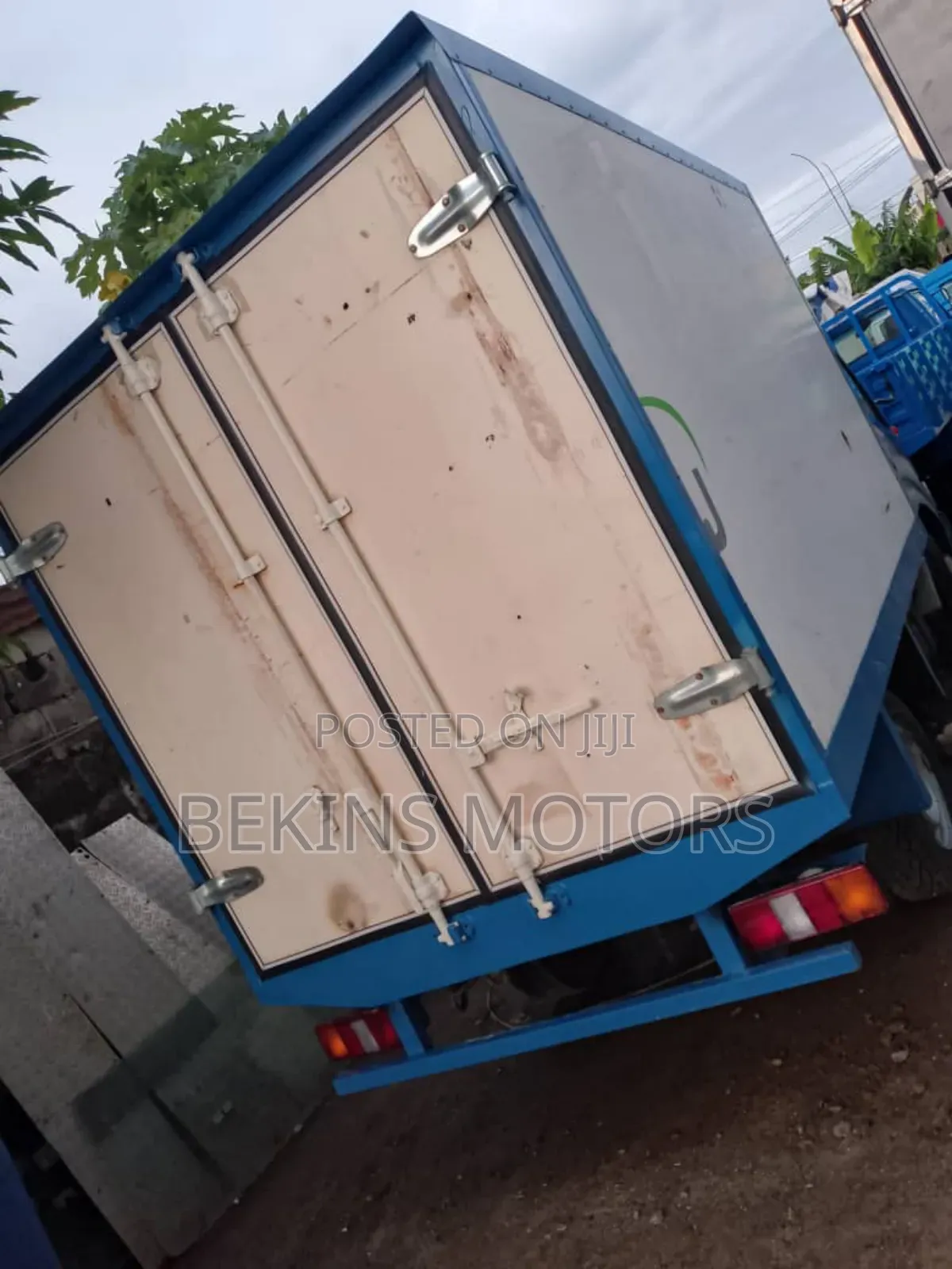 Foreign Used Toyota Cover Body Dyna