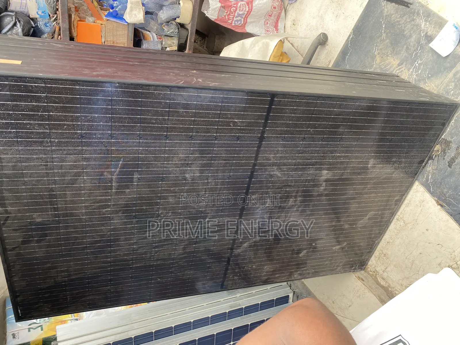 550w All-black Solar Panels