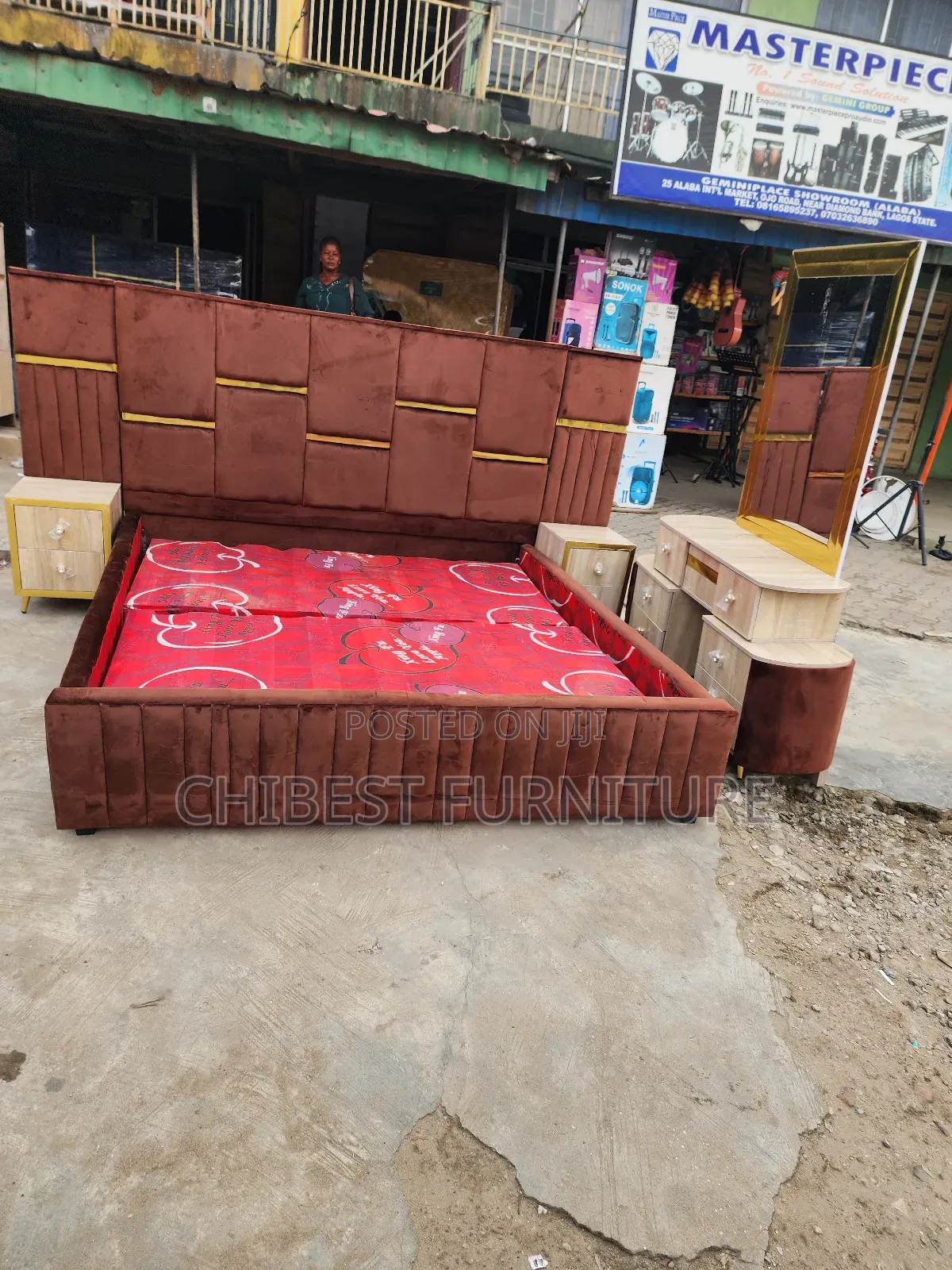 Quality 6by6 Complete Set of Upholstery Padded Bed