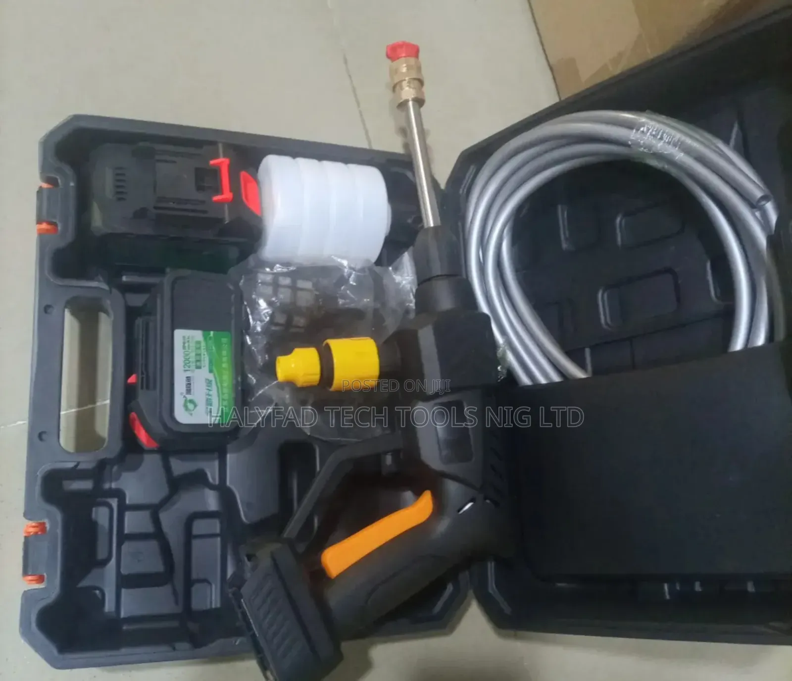 Cordless Pressure Washer