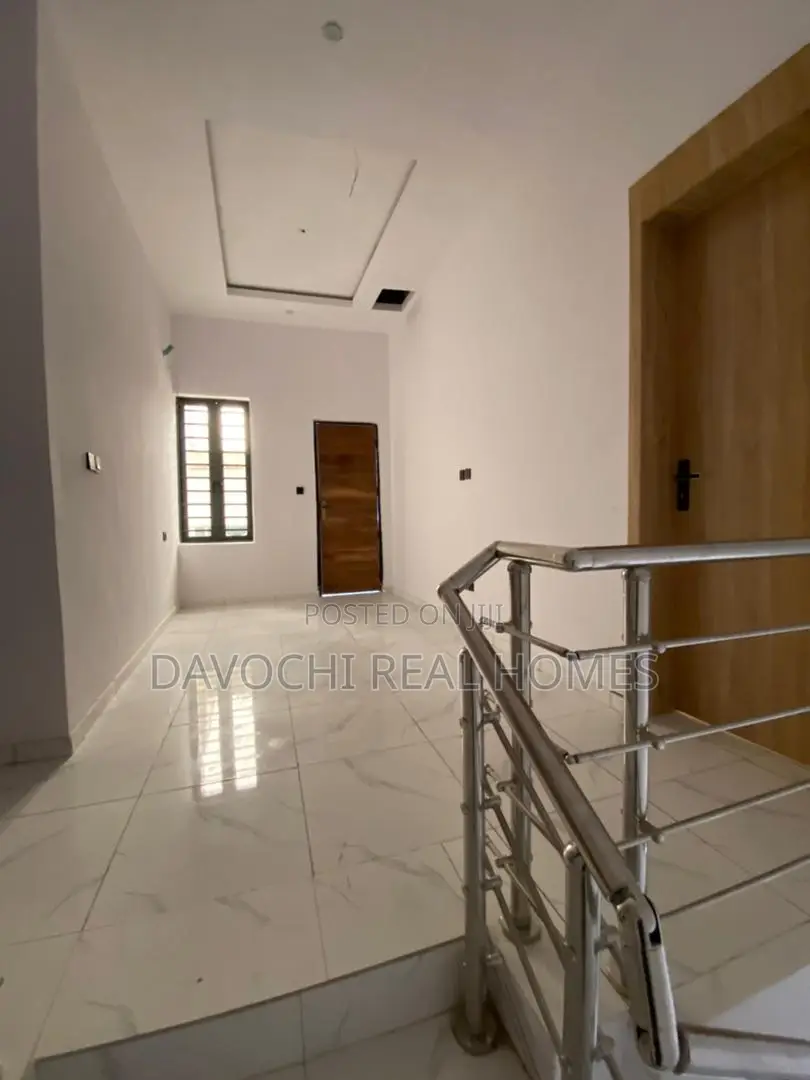 4bdrm Duplex in Ado / Ajah for sale