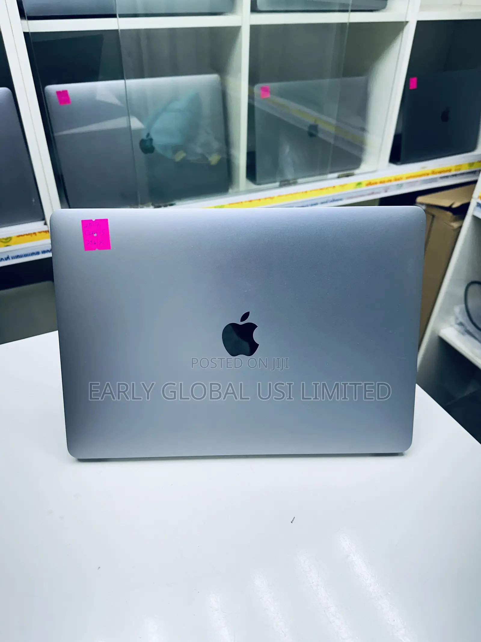 Laptop Apple MacBook Pro 2017 8GB Intel Core I5 SSD 256GB