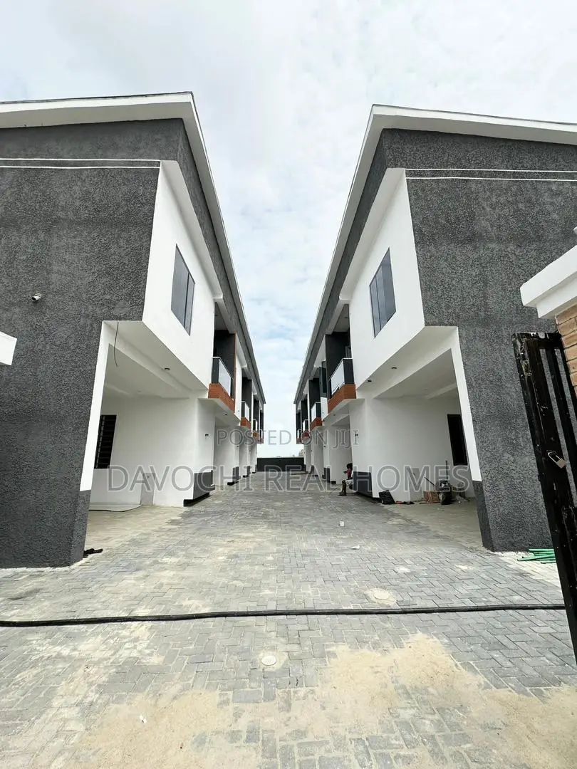 3bdrm Duplex in Ado / Ajah for sale