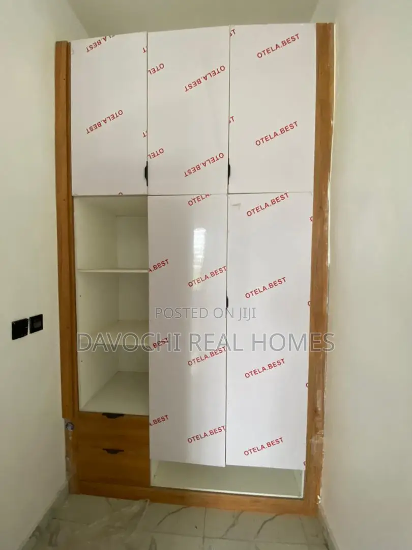 2bdrm Apartment in Ikate-Elegushi for sale