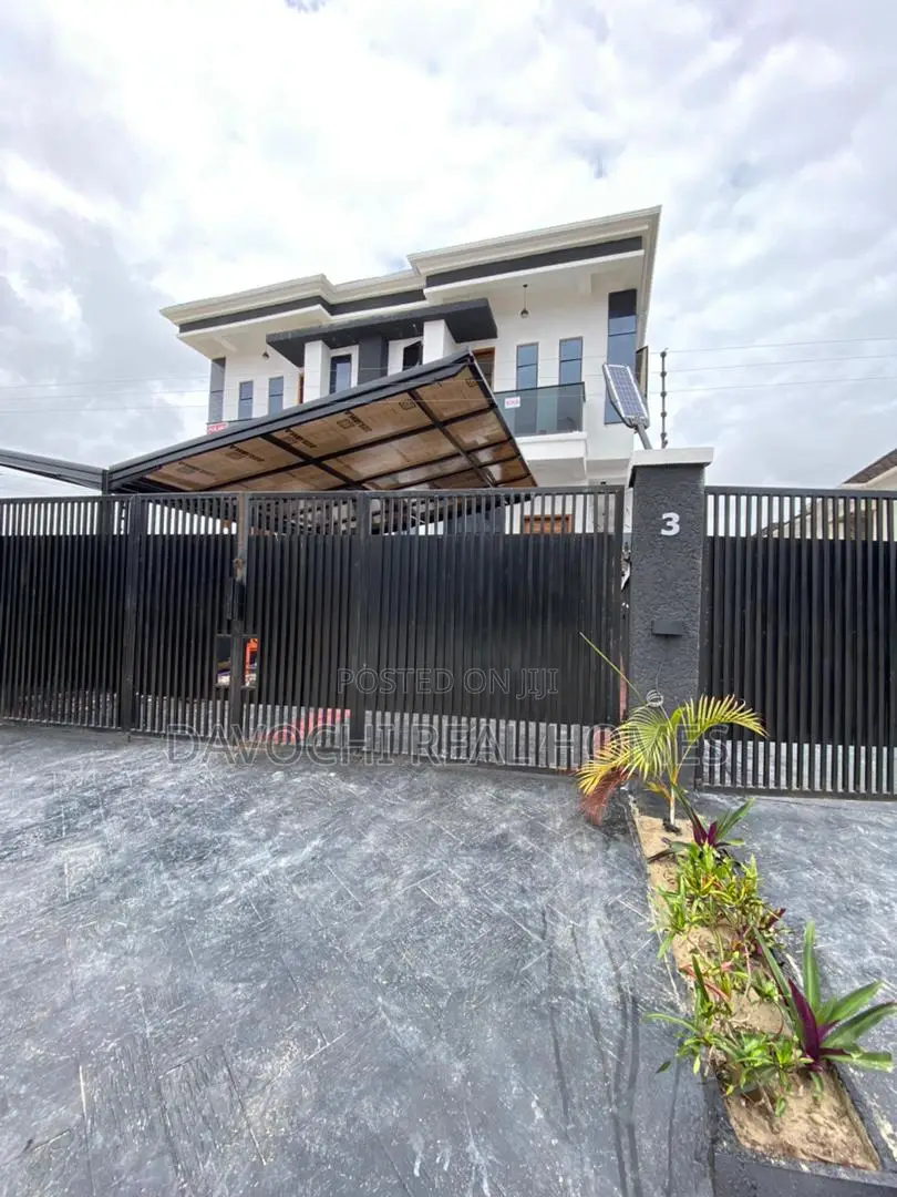 4bdrm Duplex in Ikota for sale