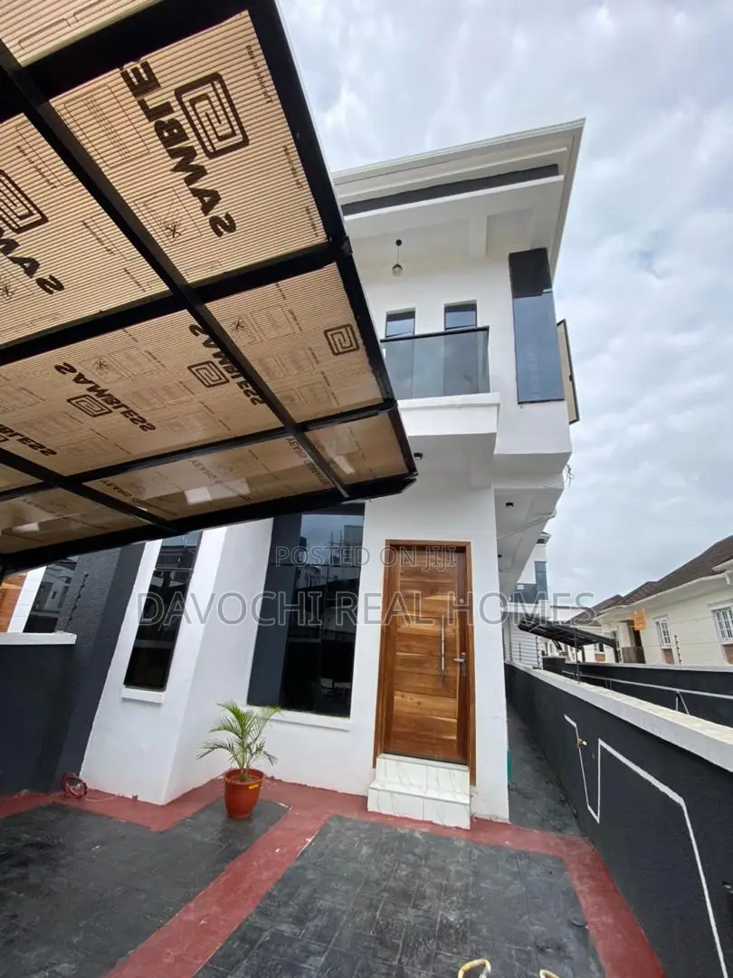 4bdrm Duplex in Ikota for sale