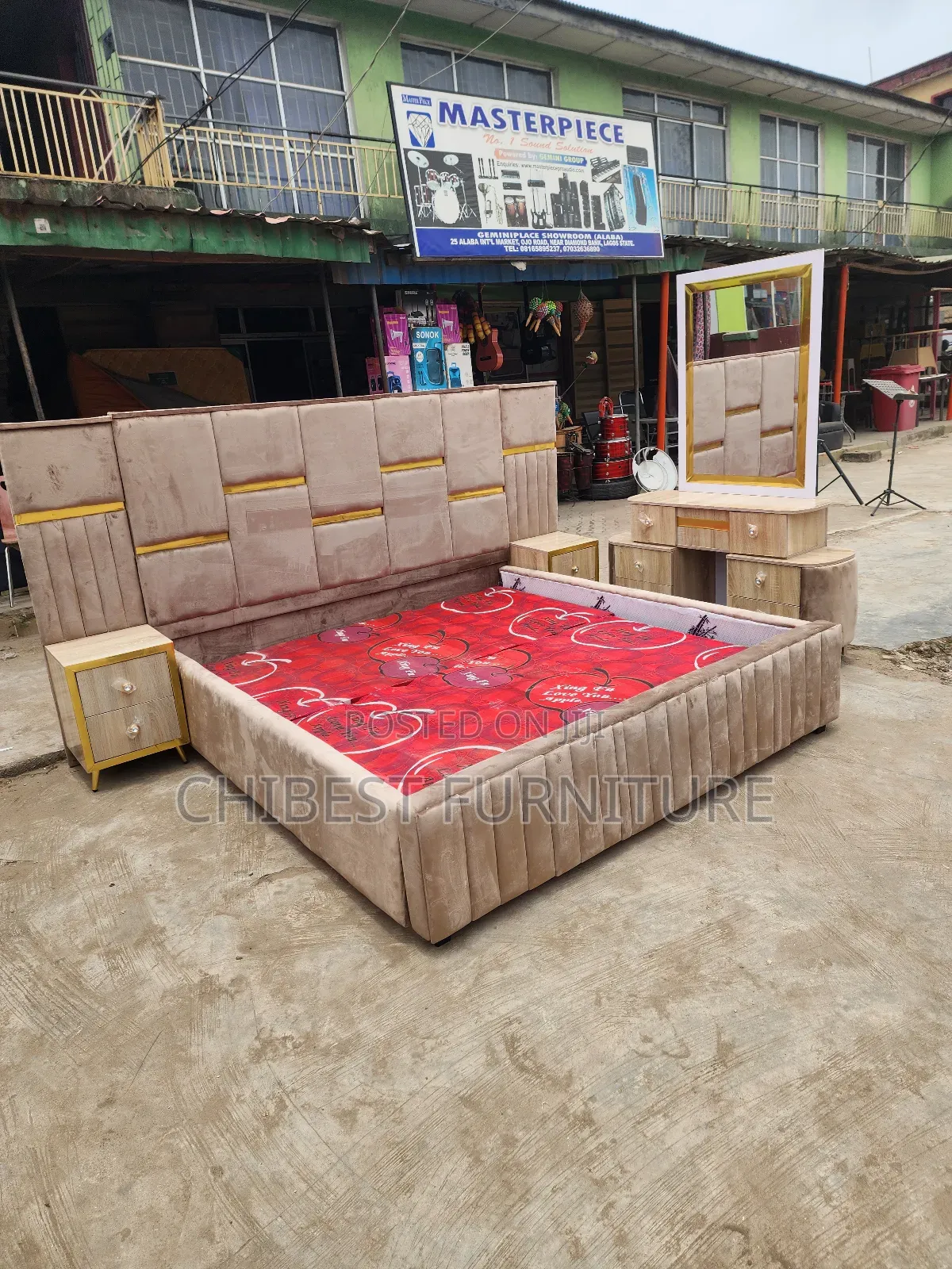 Quality 6by6 Complete Set of Upholstery Padded Bed