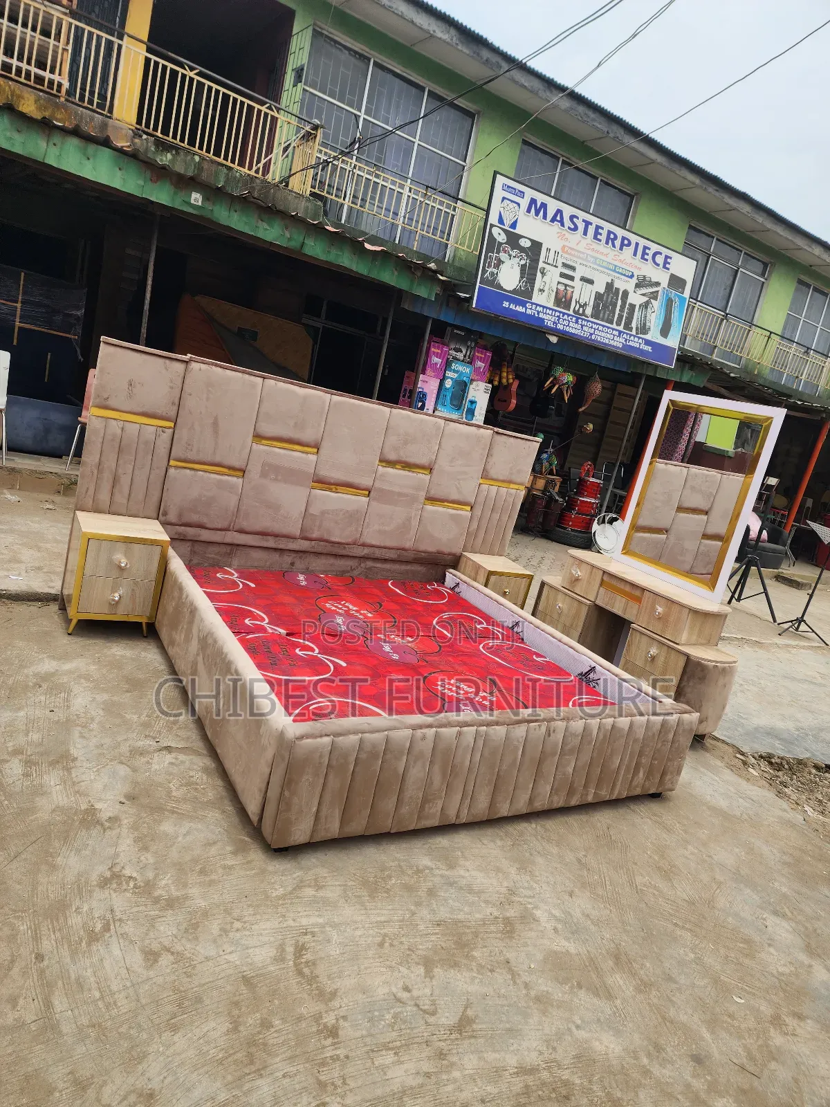 Quality 6by6 Complete Set of Upholstery Padded Bed