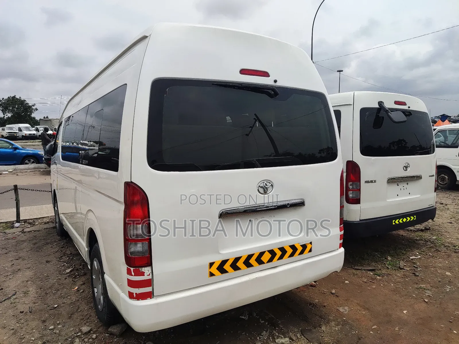 Toyota HiAce 2017 White