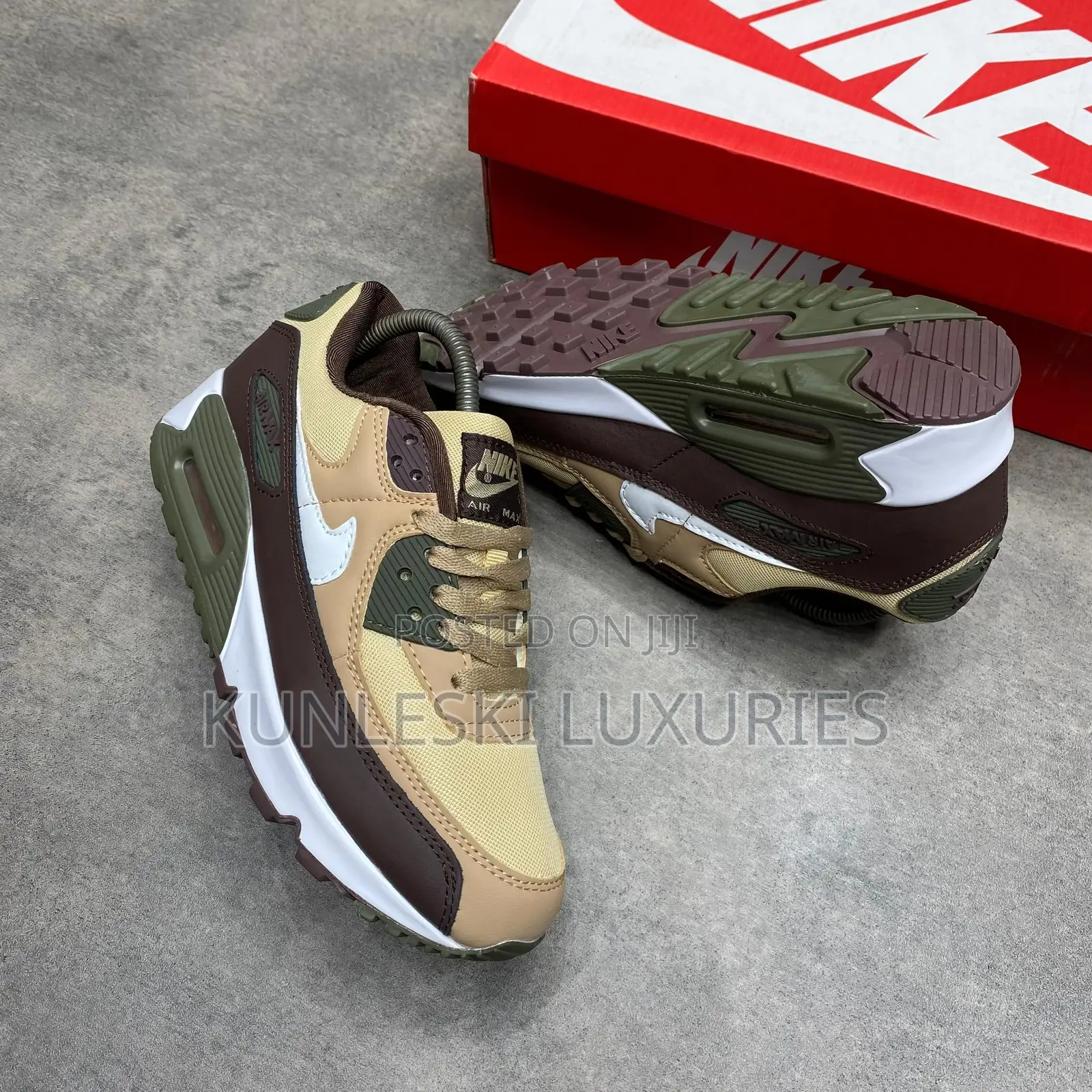 Original Nike Max 90 Sesame Earth Sneakers