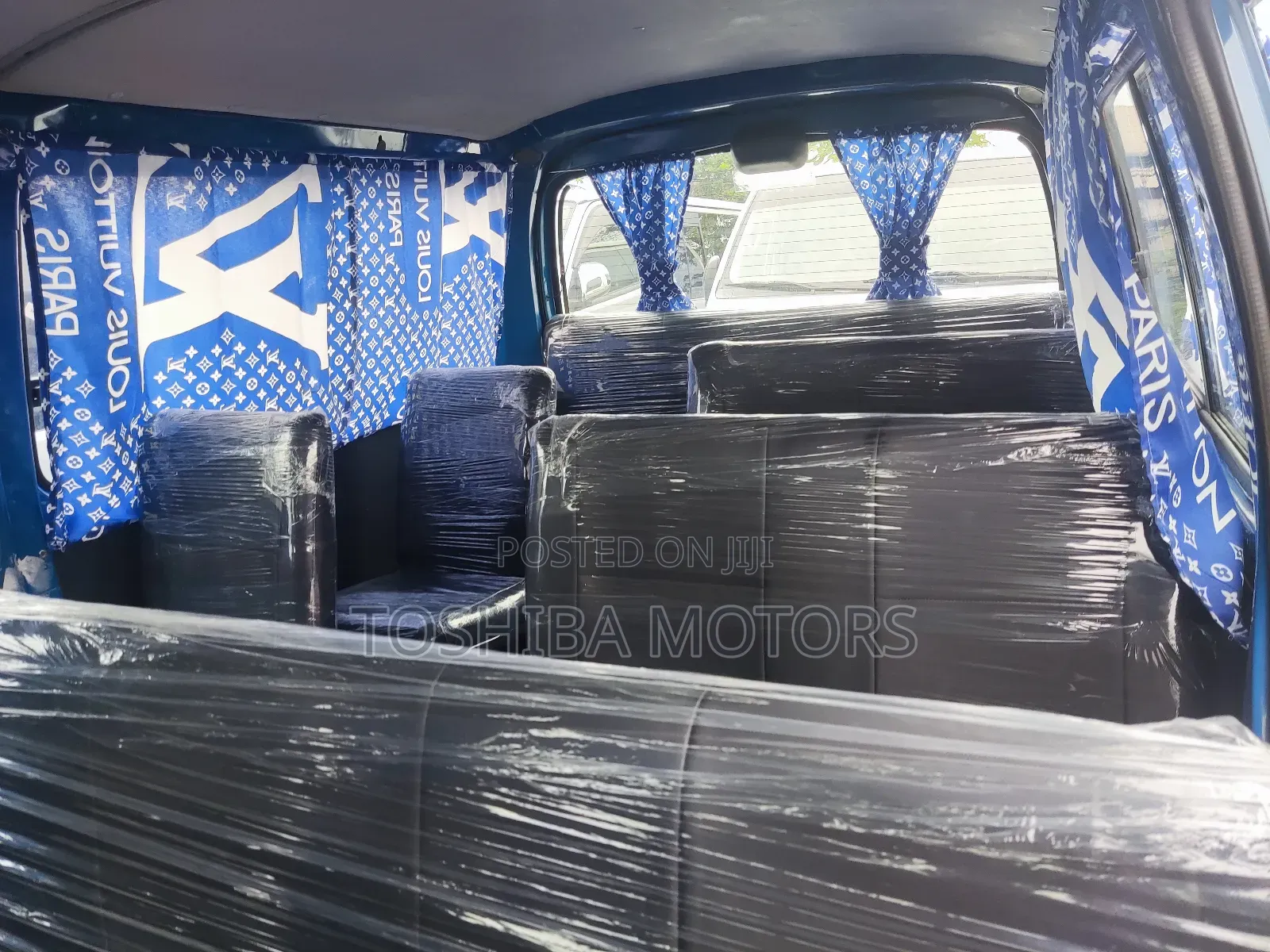 Toyota HiAce 2004 Blue