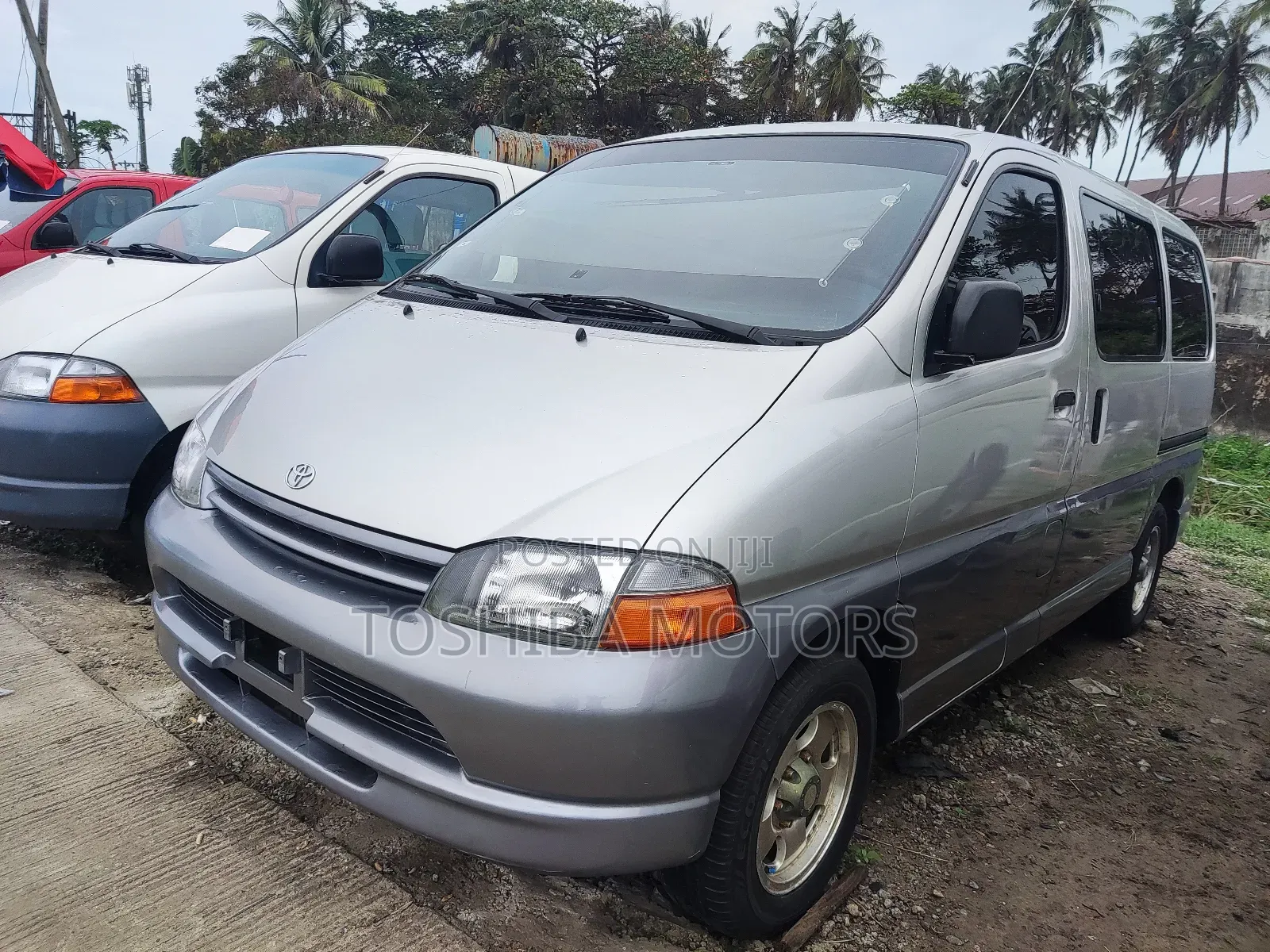 Toyota HiAce 2004 Silver