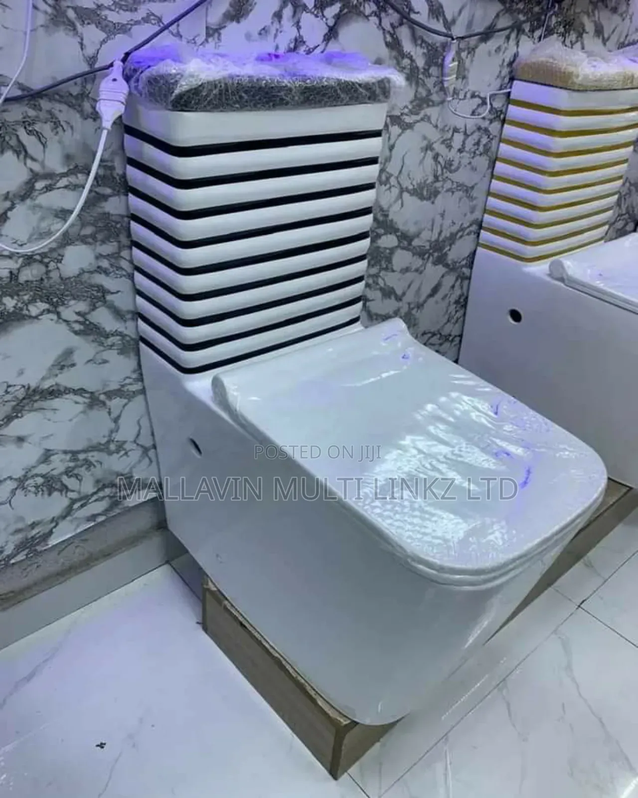 WC + Hanging Basins
