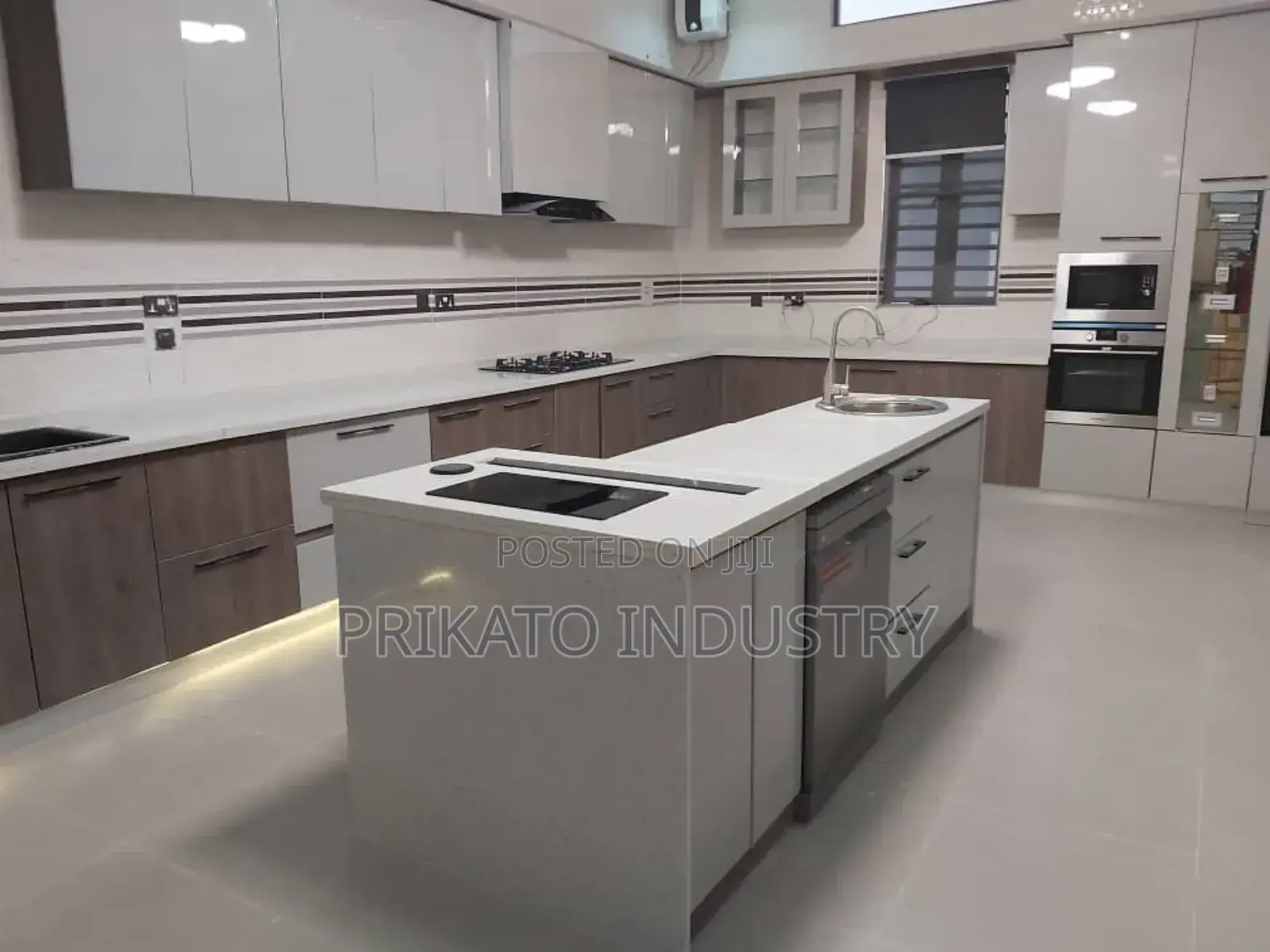 Kitchen Cabinet