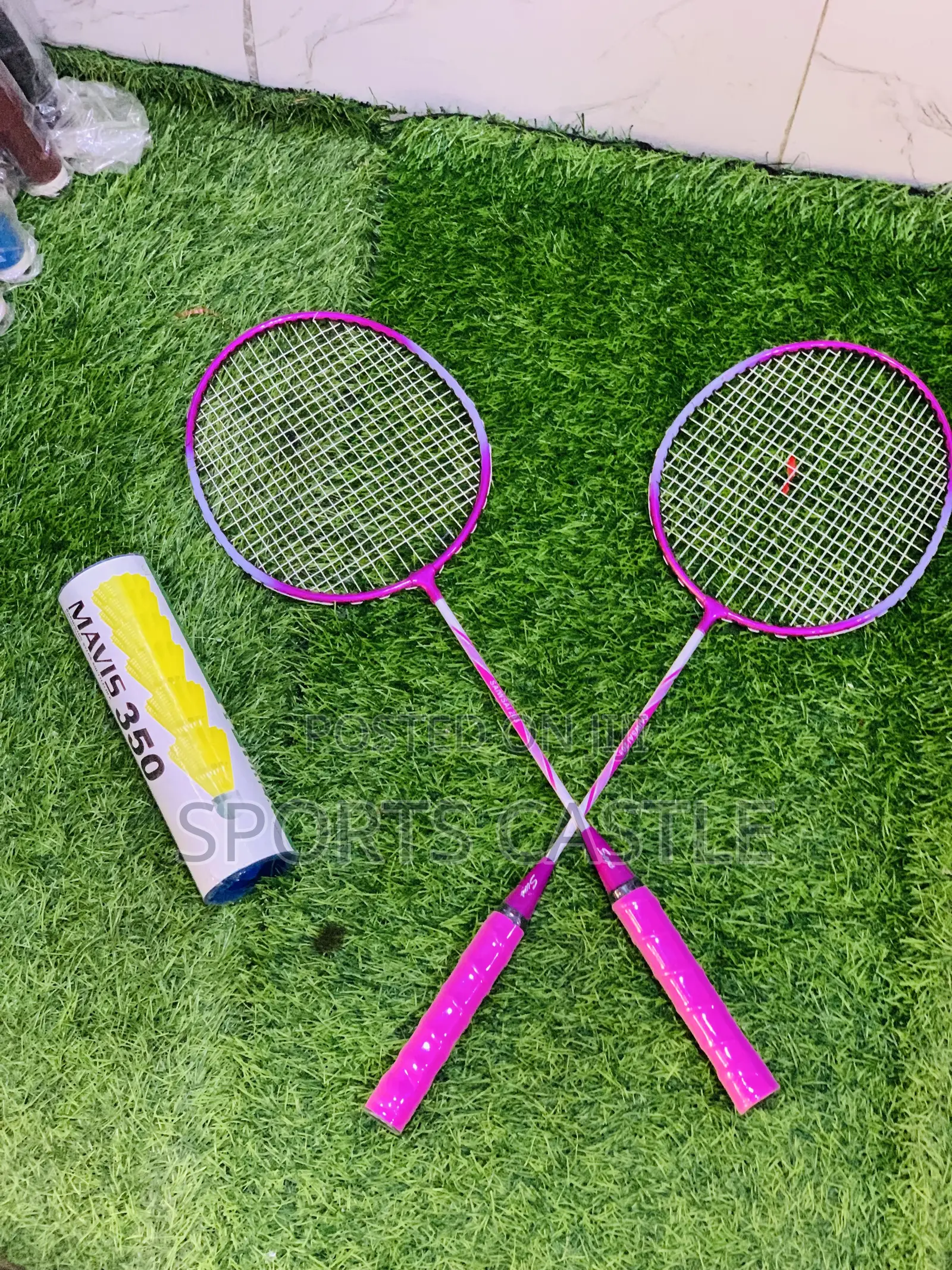 Minton Racket With Quality Shuttle Cork