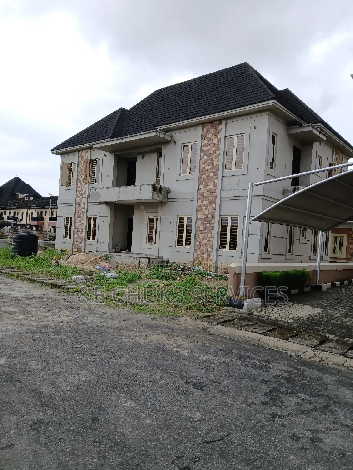 4bdrm Duplex in Obio-Akpor for sale