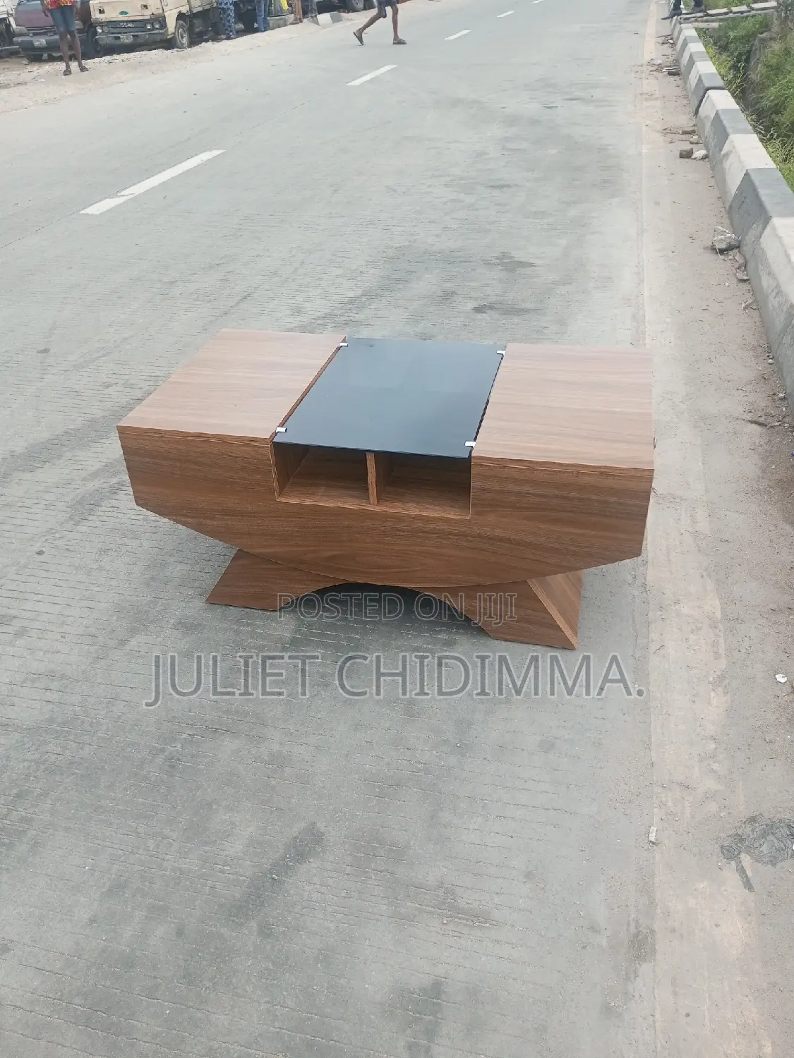 A Quality and Affordable Center Table