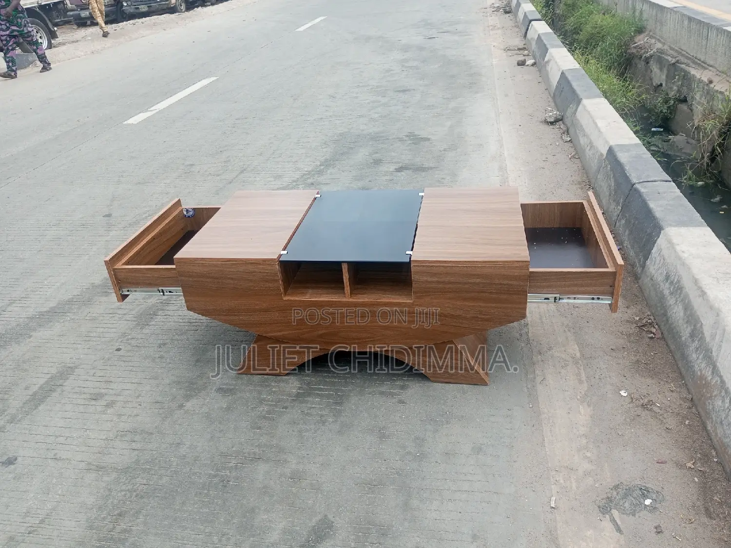 A Quality and Affordable Center Table