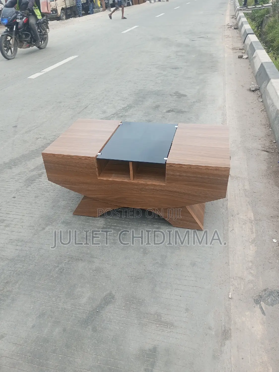 A Quality and Affordable Center Table
