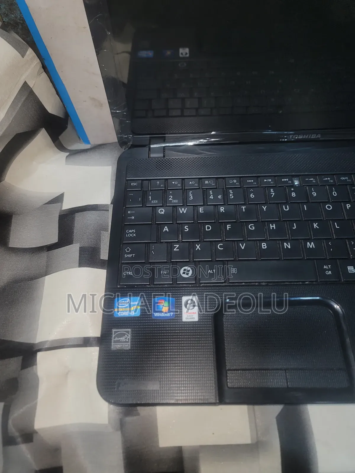 Laptop Toshiba Satellite C850 4GB Intel Core I3 HDD 320GB
