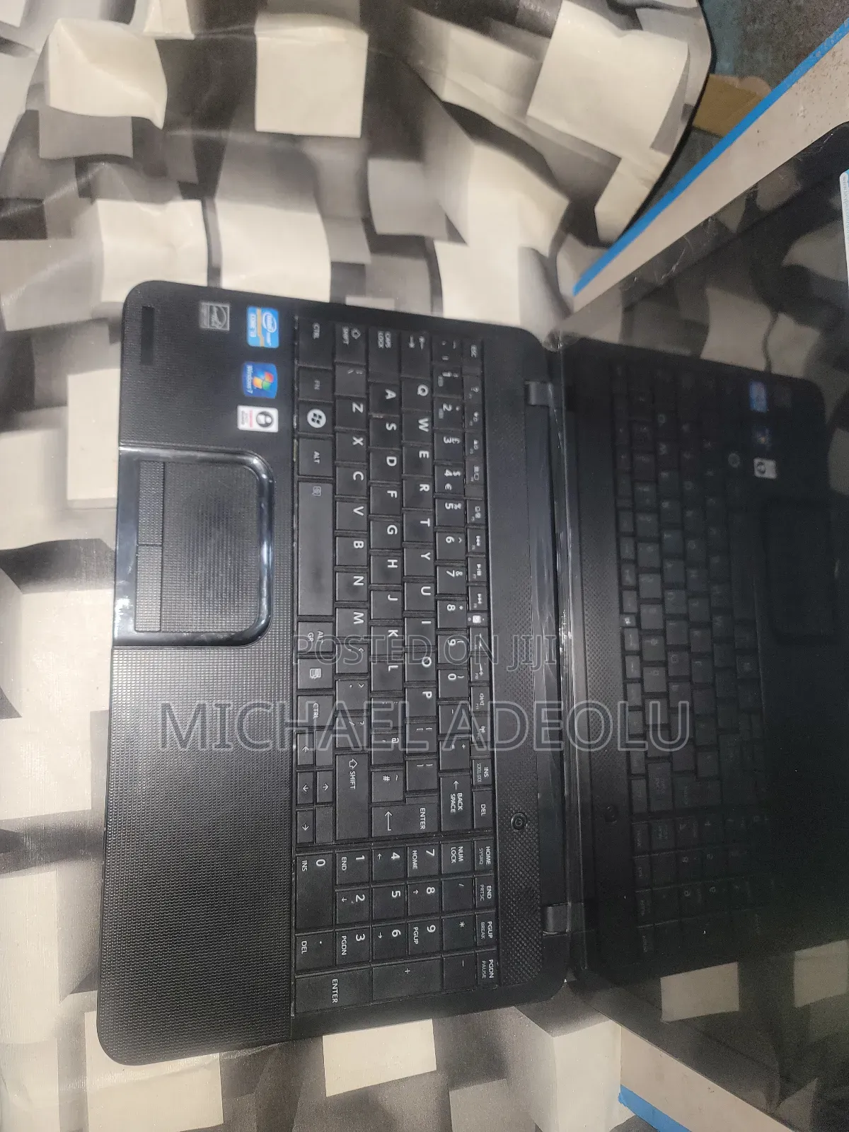 Laptop Toshiba Satellite C850 4GB Intel Core I3 HDD 320GB