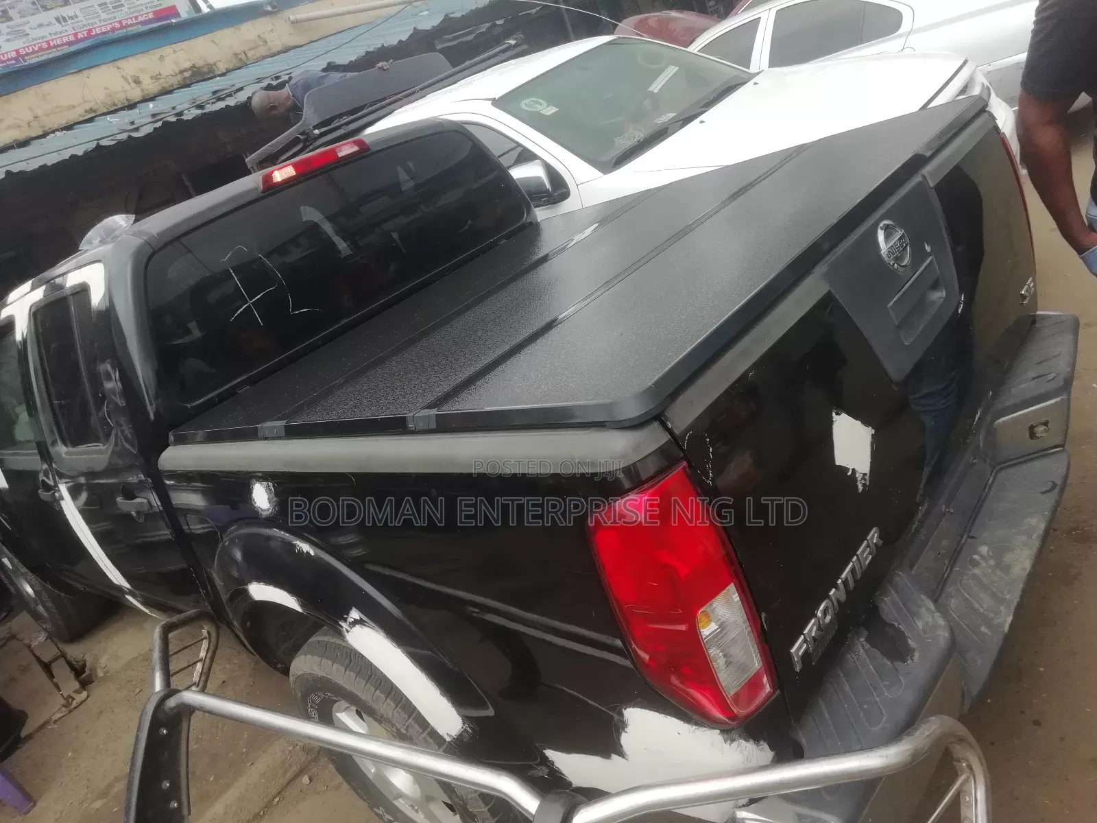 Nissan Frontier Boot Cover Fiber Folding - _%'=
