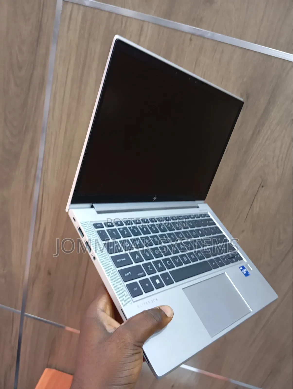 Laptop HP EliteBook 830 G8 16GB Intel Core i7 SSD 512GB
