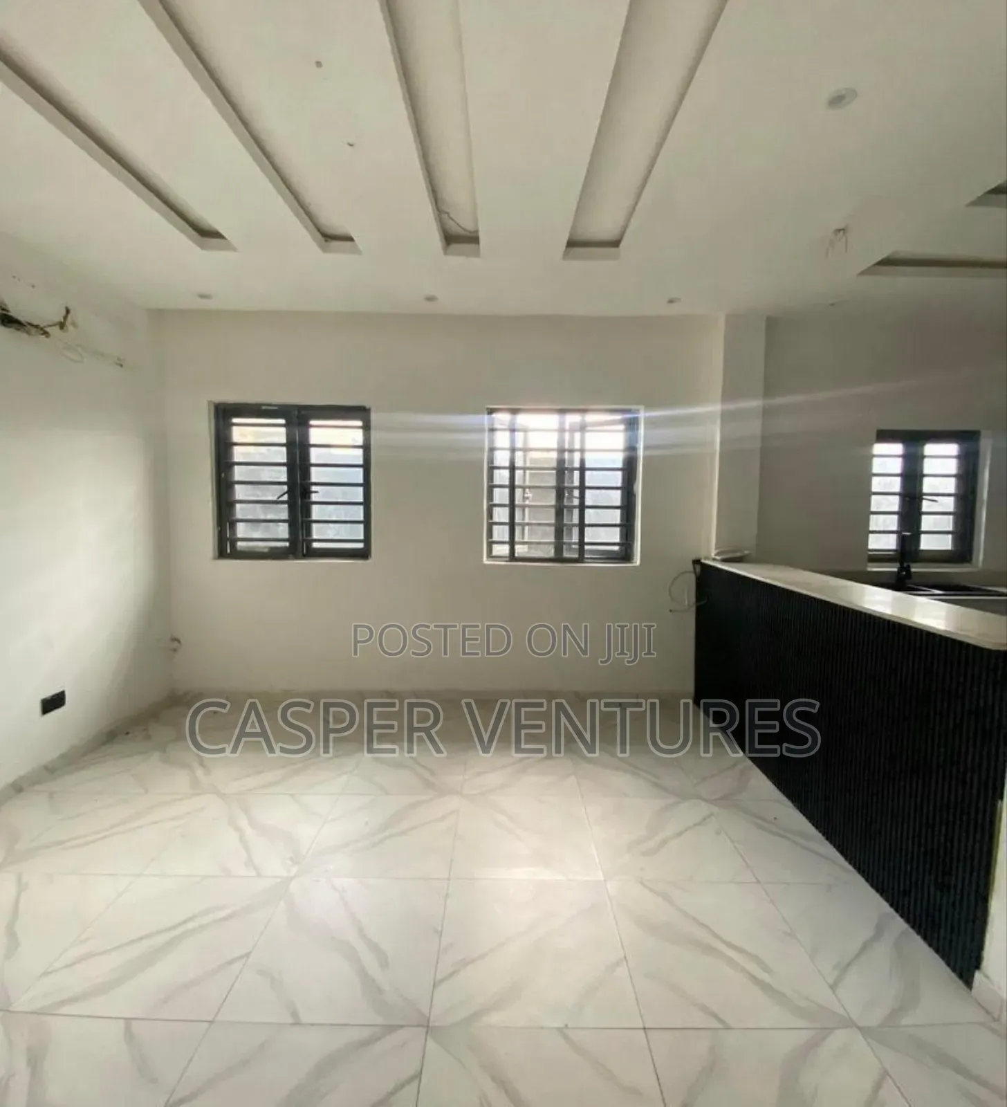 1bdrm Room & Parlour in Admiralty, Lekki Phase 1 for rent
