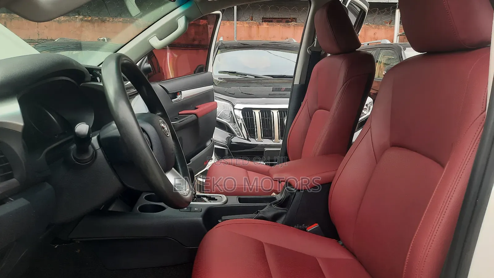 Toyota Hilux 2020 White