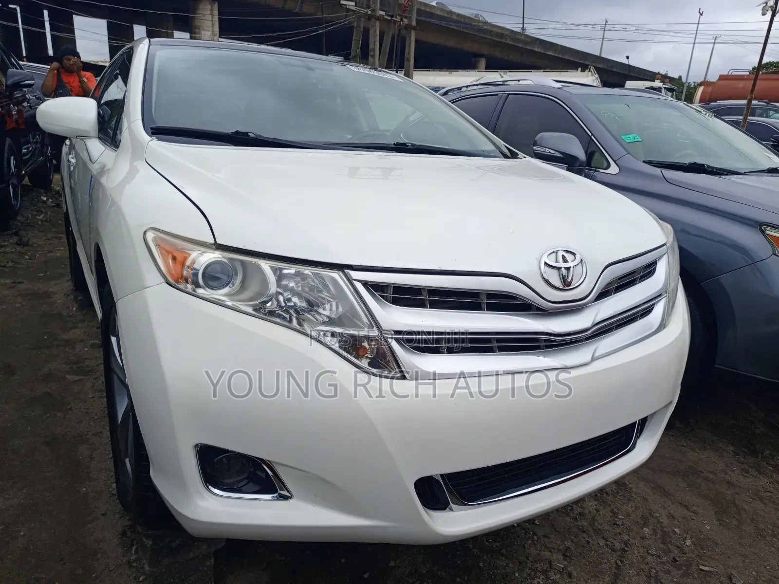Toyota Venza AWD 2010 White