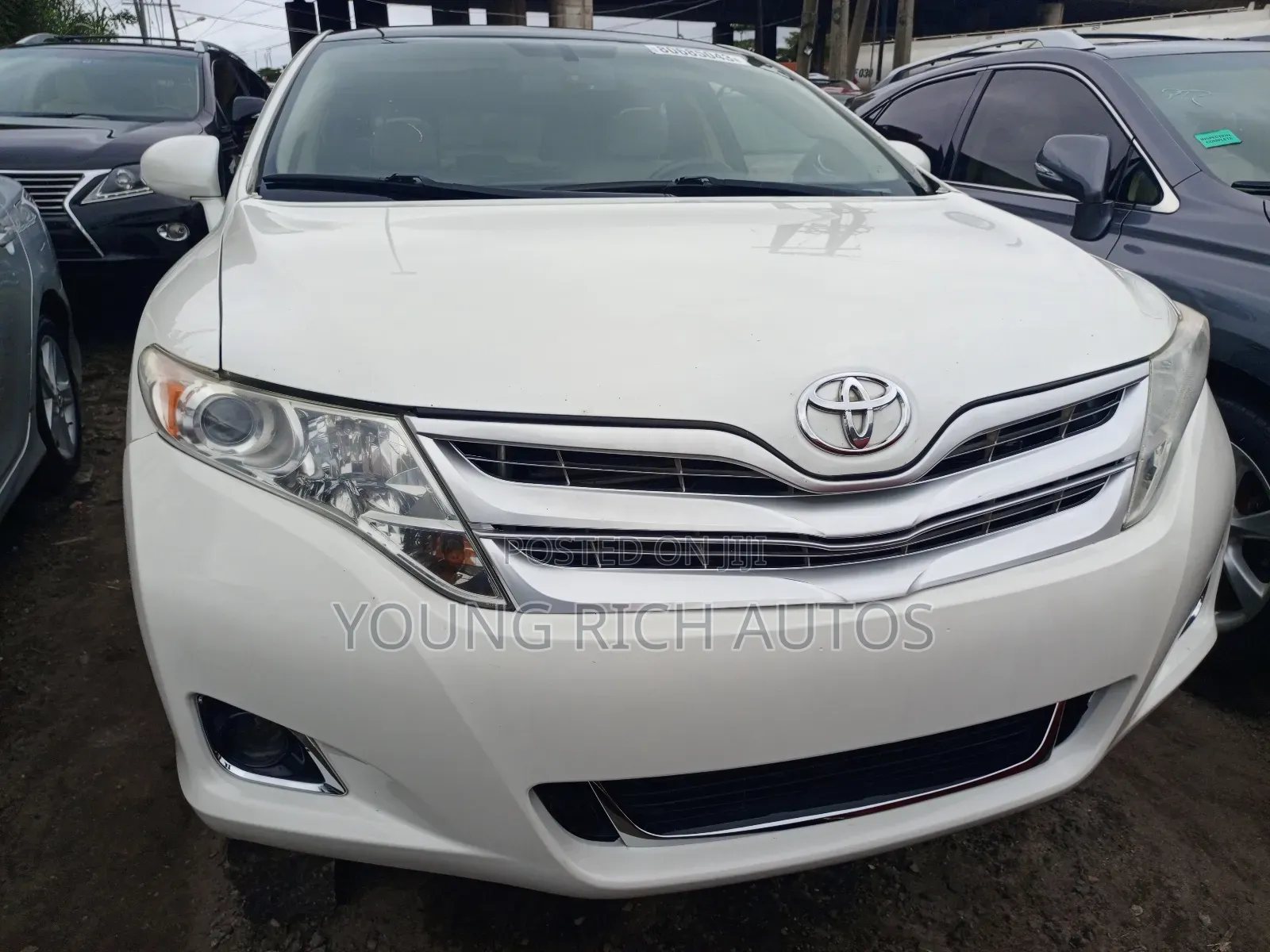 Toyota Venza AWD 2010 White