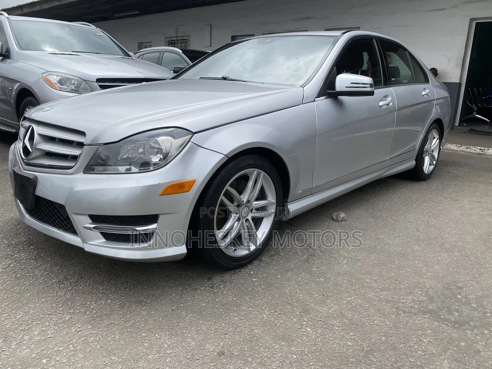 Mercedes-Benz C300 2014 Silver