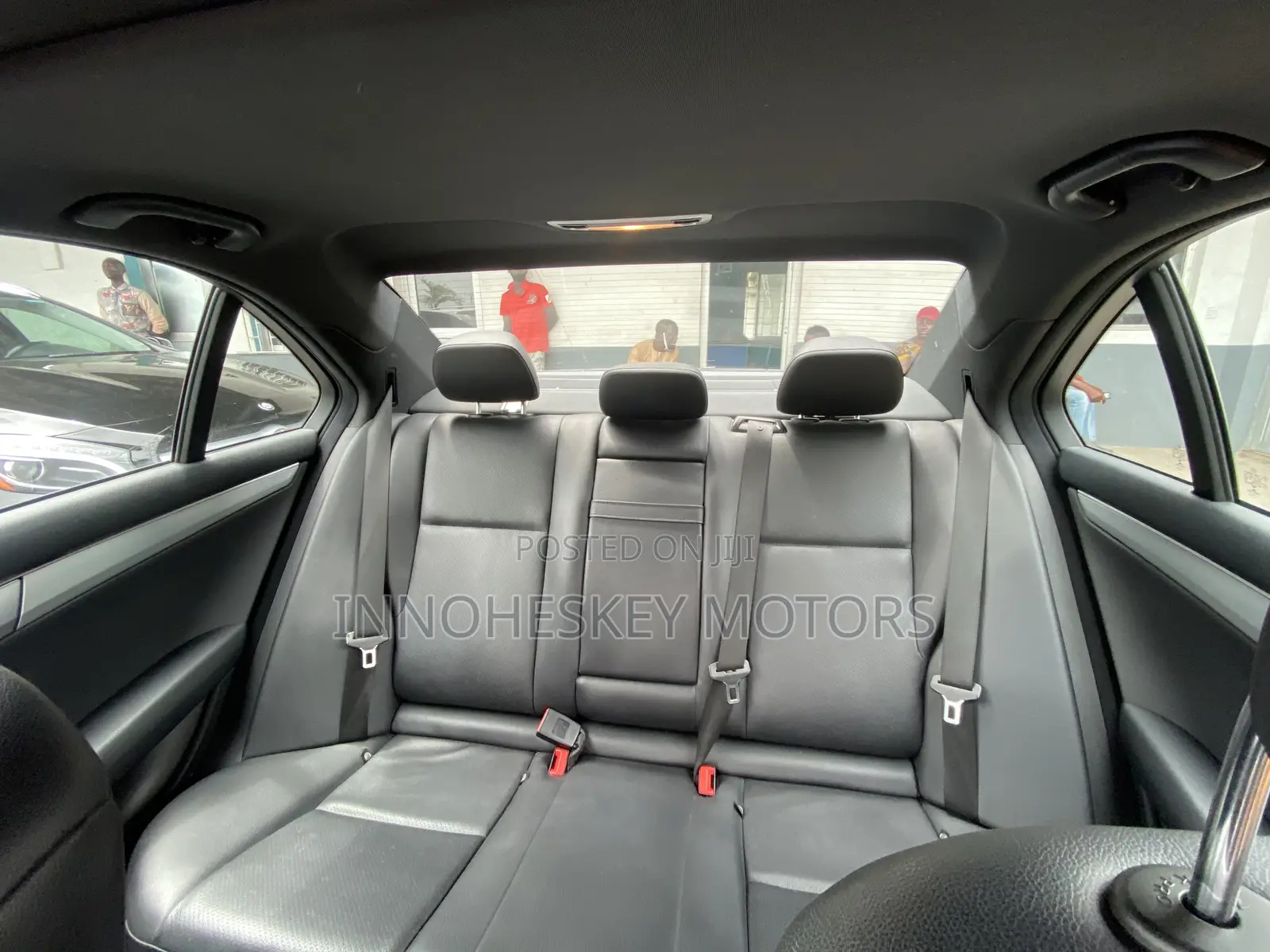 Mercedes-Benz C300 2014 Silver