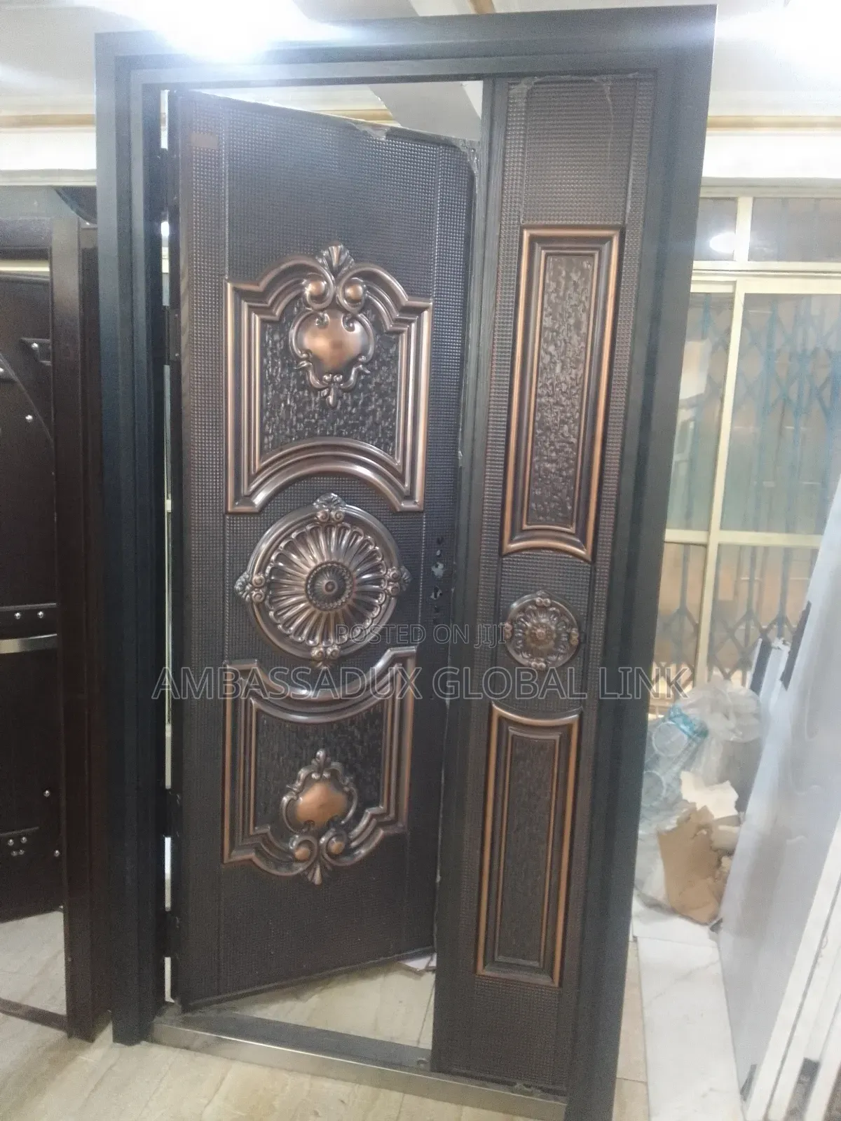 Quality Extrahight Cast Door