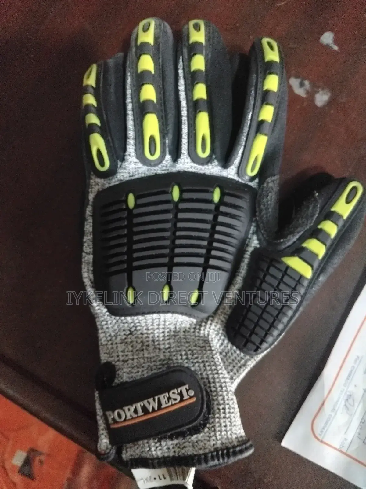 Port West Hand Gloves