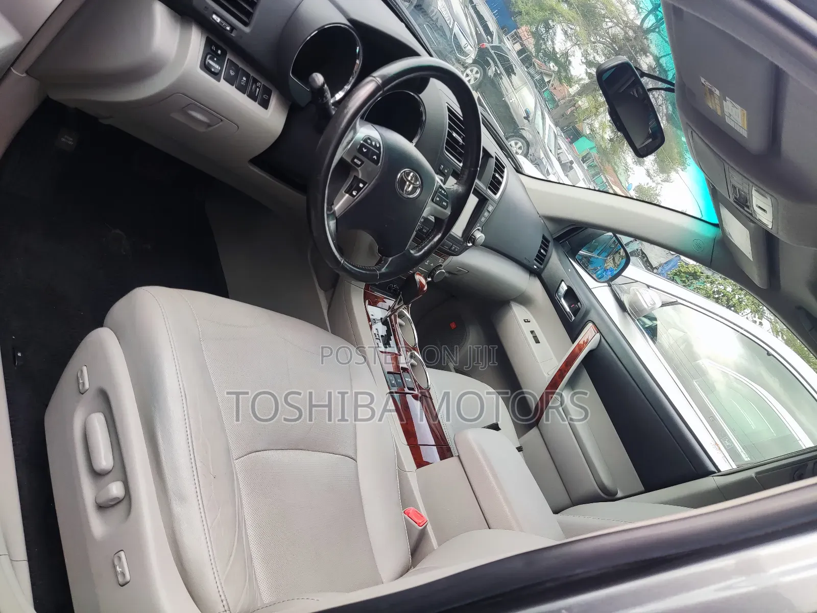 Toyota Highlander Limited 3.5l 4WD 2013 Gray
