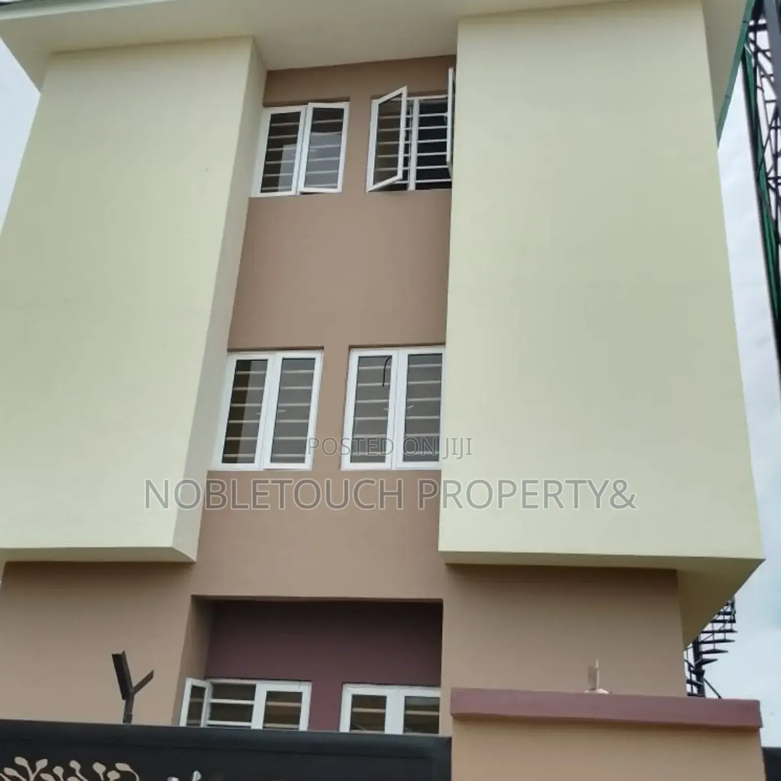 2bdrm Block of Flats in Berger Lagos for sale