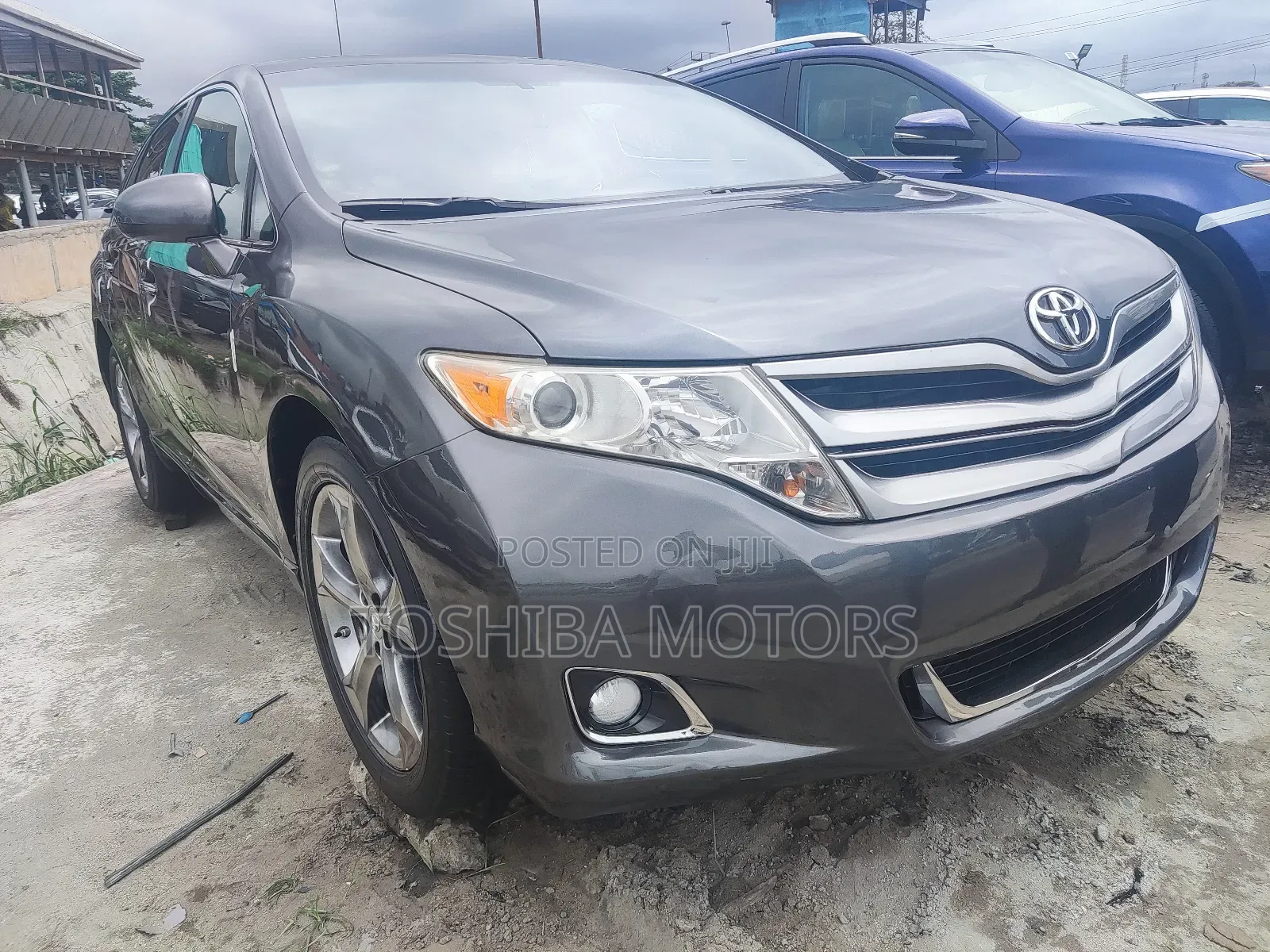 Toyota Venza V6 AWD 2011 Gray