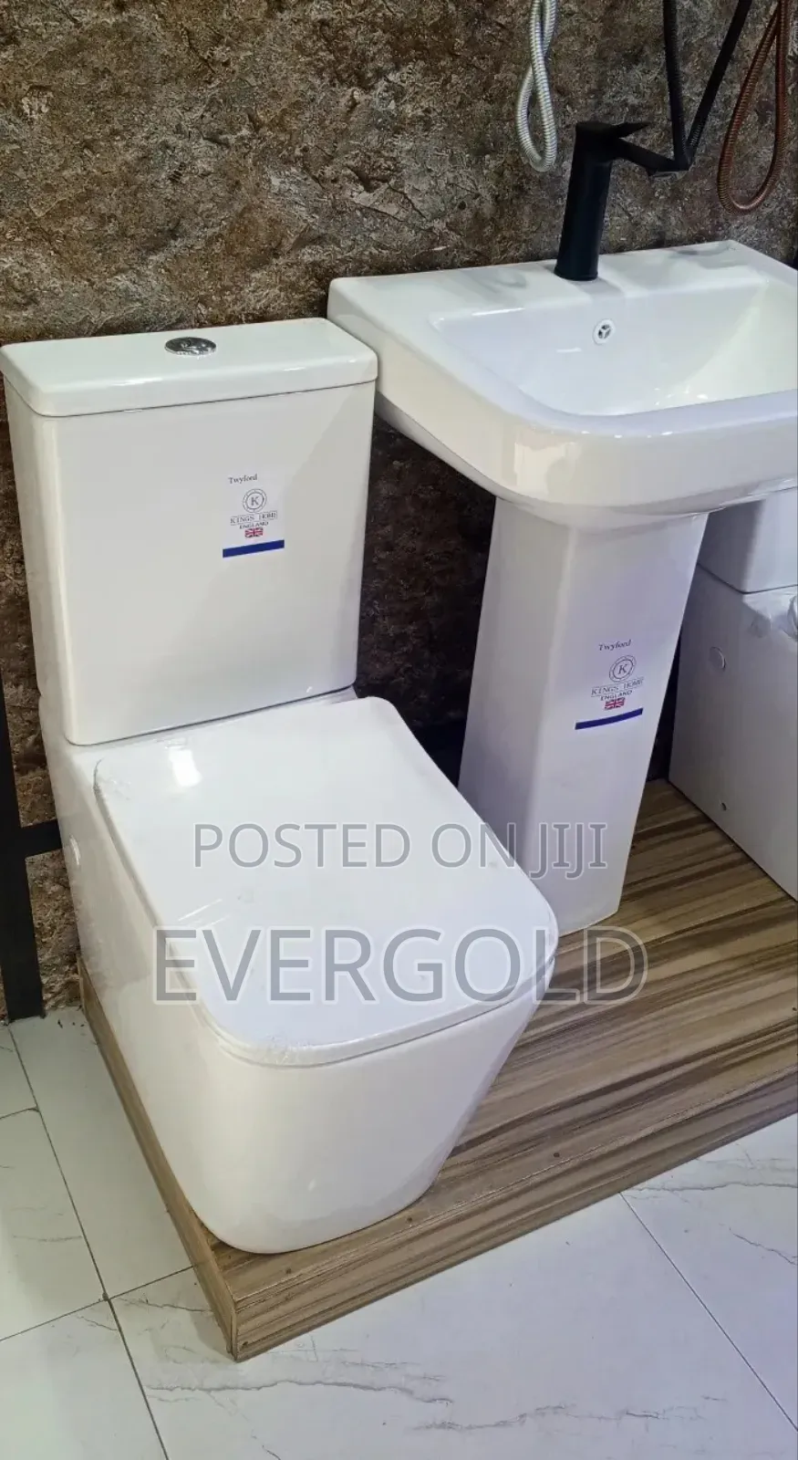England Executive Water Closet With Wash Hand Basin