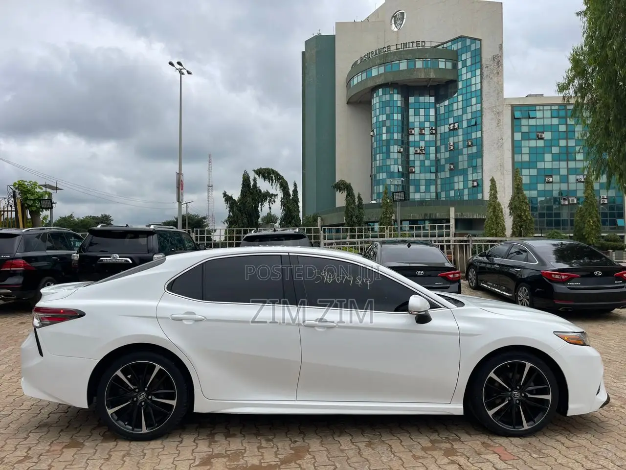 Toyota Camry XSE FWD (2.5L 4cyl 8AM) 2018 White