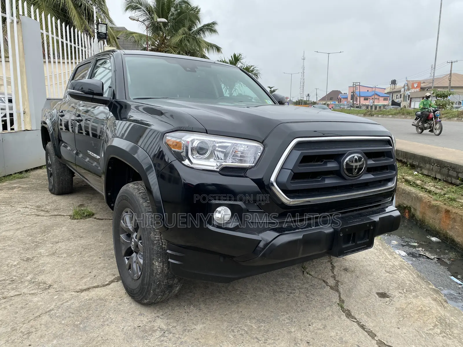 Toyota Tacoma Limited Double Cab 5' Bed V6 AT 2023 Black