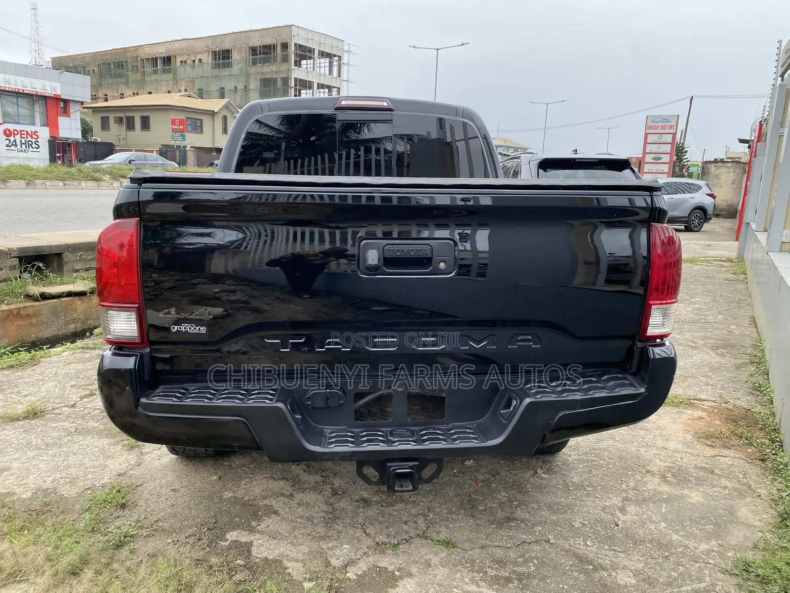 Toyota Tacoma Limited Double Cab 5' Bed V6 AT 2023 Black