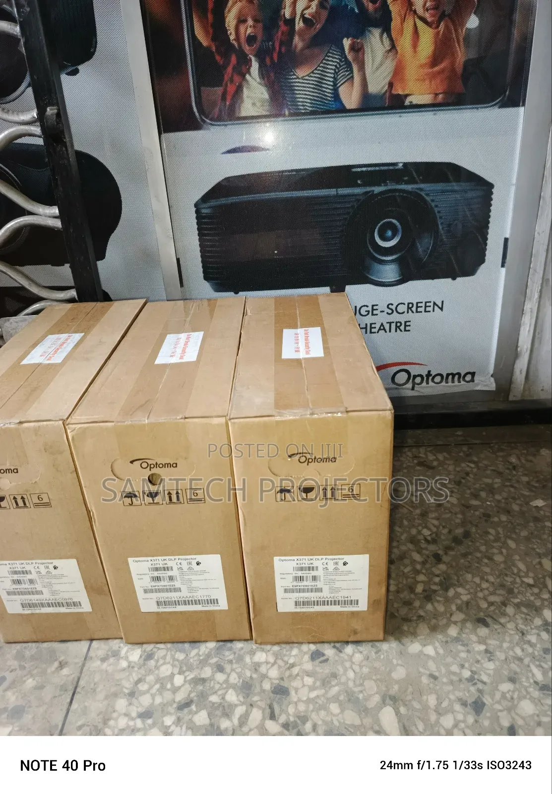 Brand New Optoma Projector 4 Lumens.