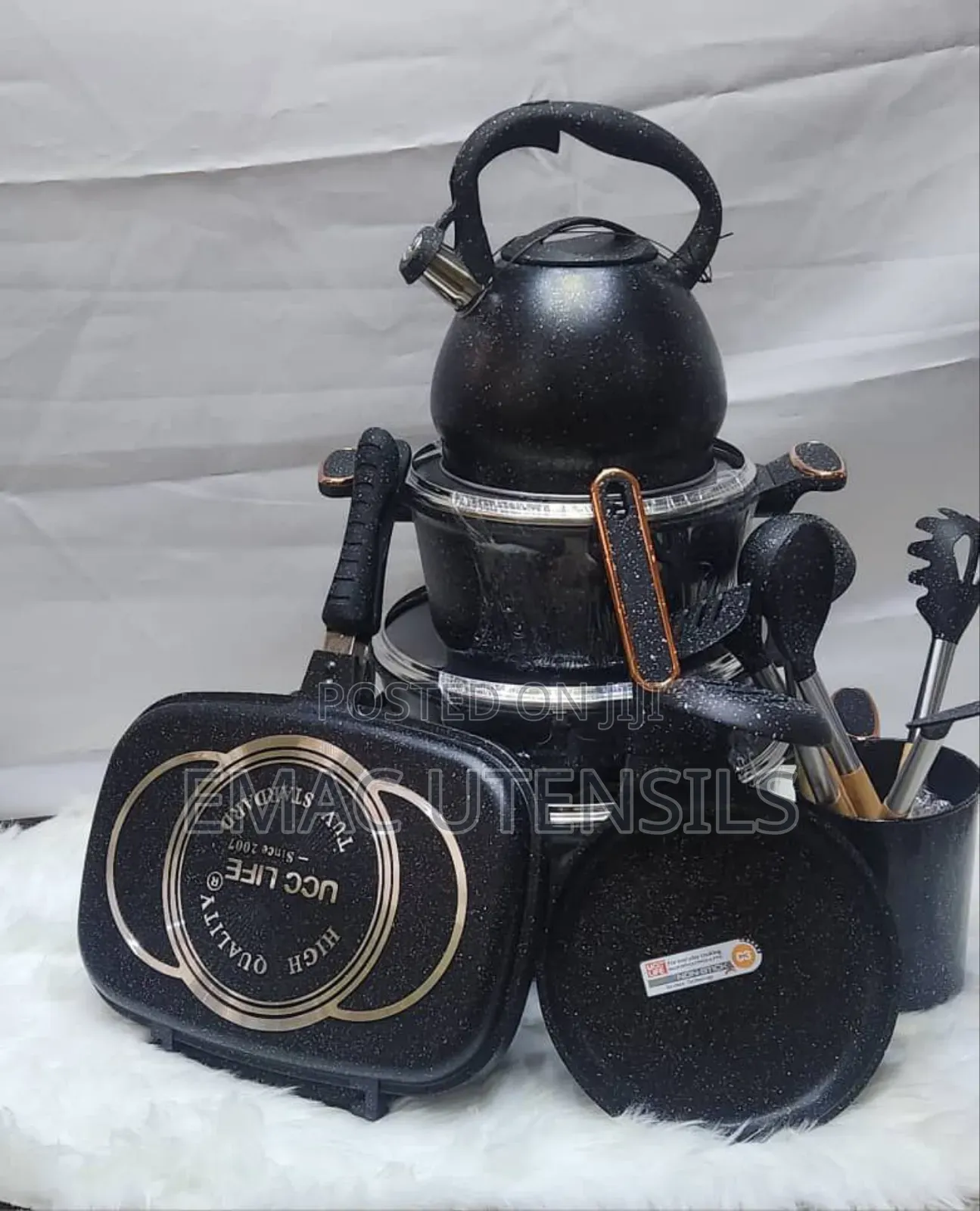 Quality Complete Set of Mable Granite Cookware/ Accessories