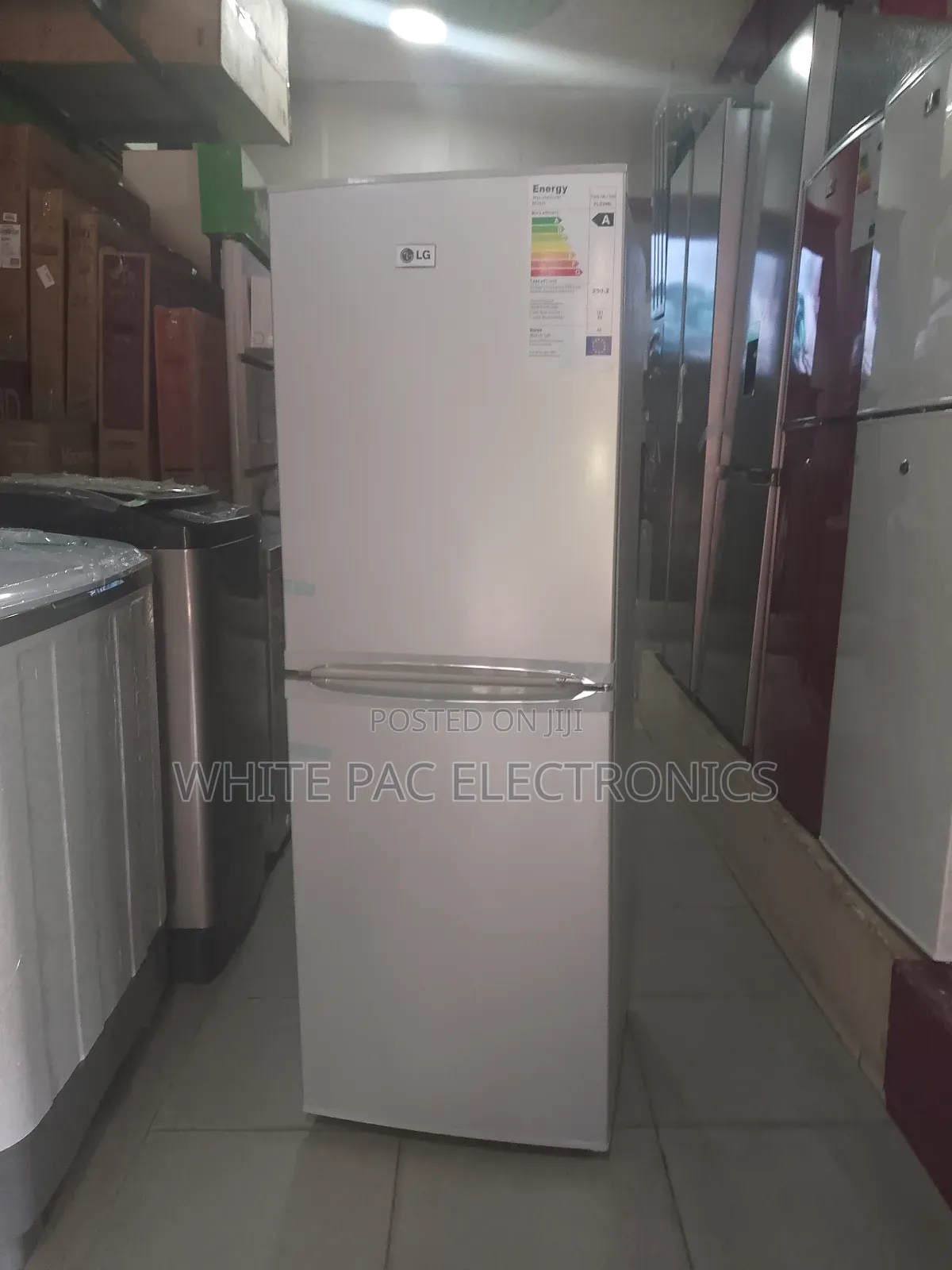 Brand New>LG Half /Half Door 250-litre Extranal Ice Maker