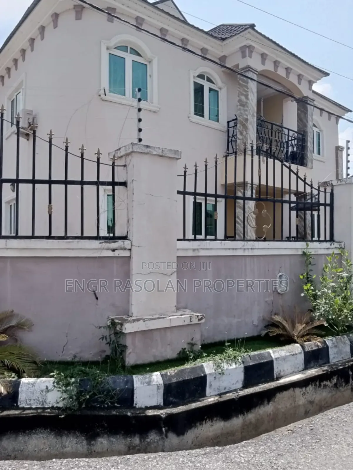 Furnished 4bdrm Block of Flats in Gra, Ilorin South for sale