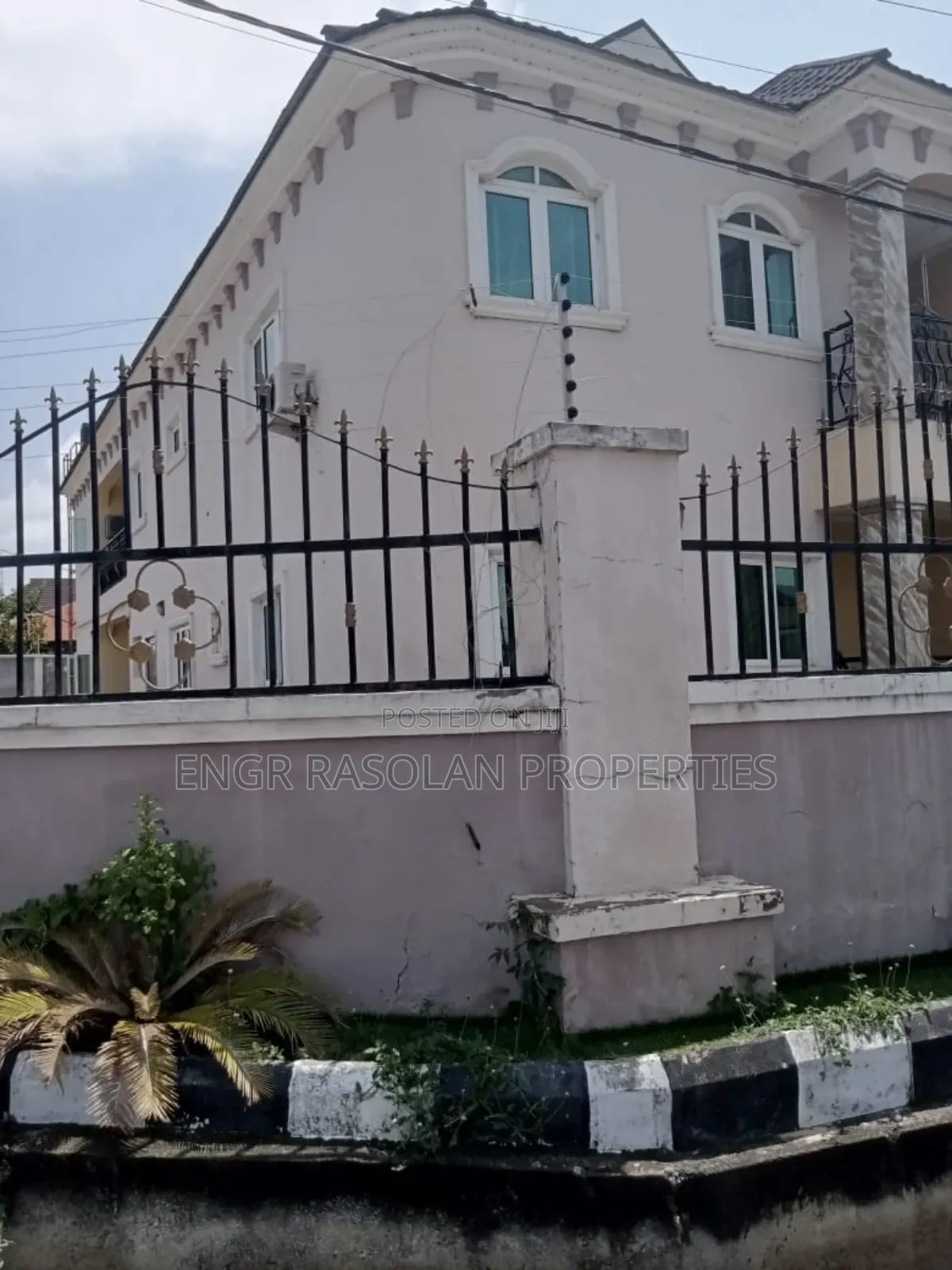 Furnished 4bdrm Block of Flats in Gra, Ilorin South for sale