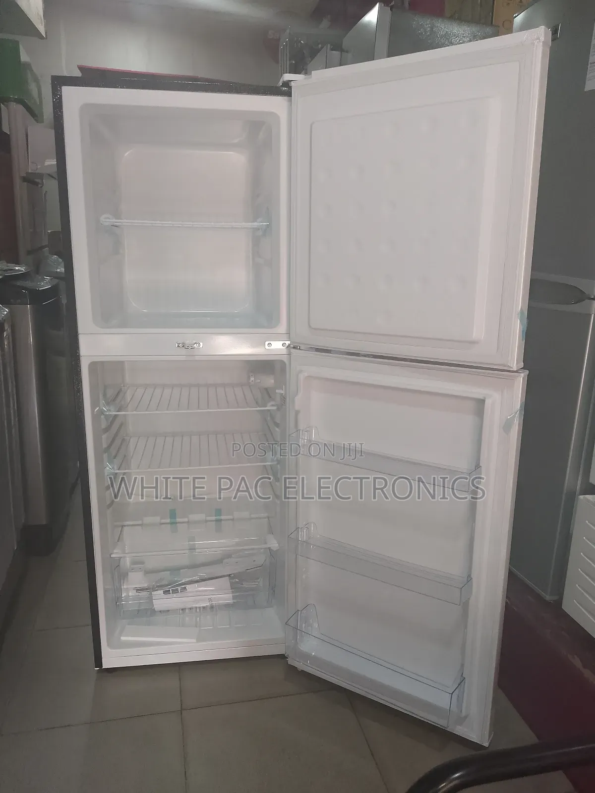 Brand New> LG 270-Litre Double Door Fast Ice Maker( Extranal