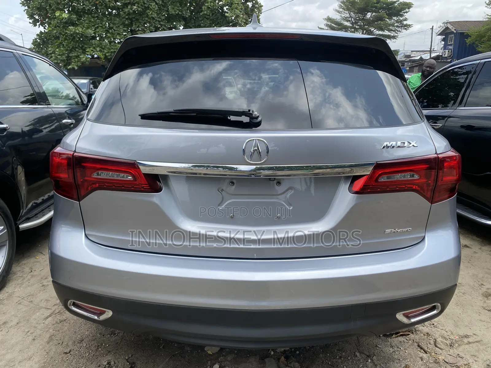 Acura MDX SUV 4dr FWD (3.5L 6cyl 9A) 2016 Silver