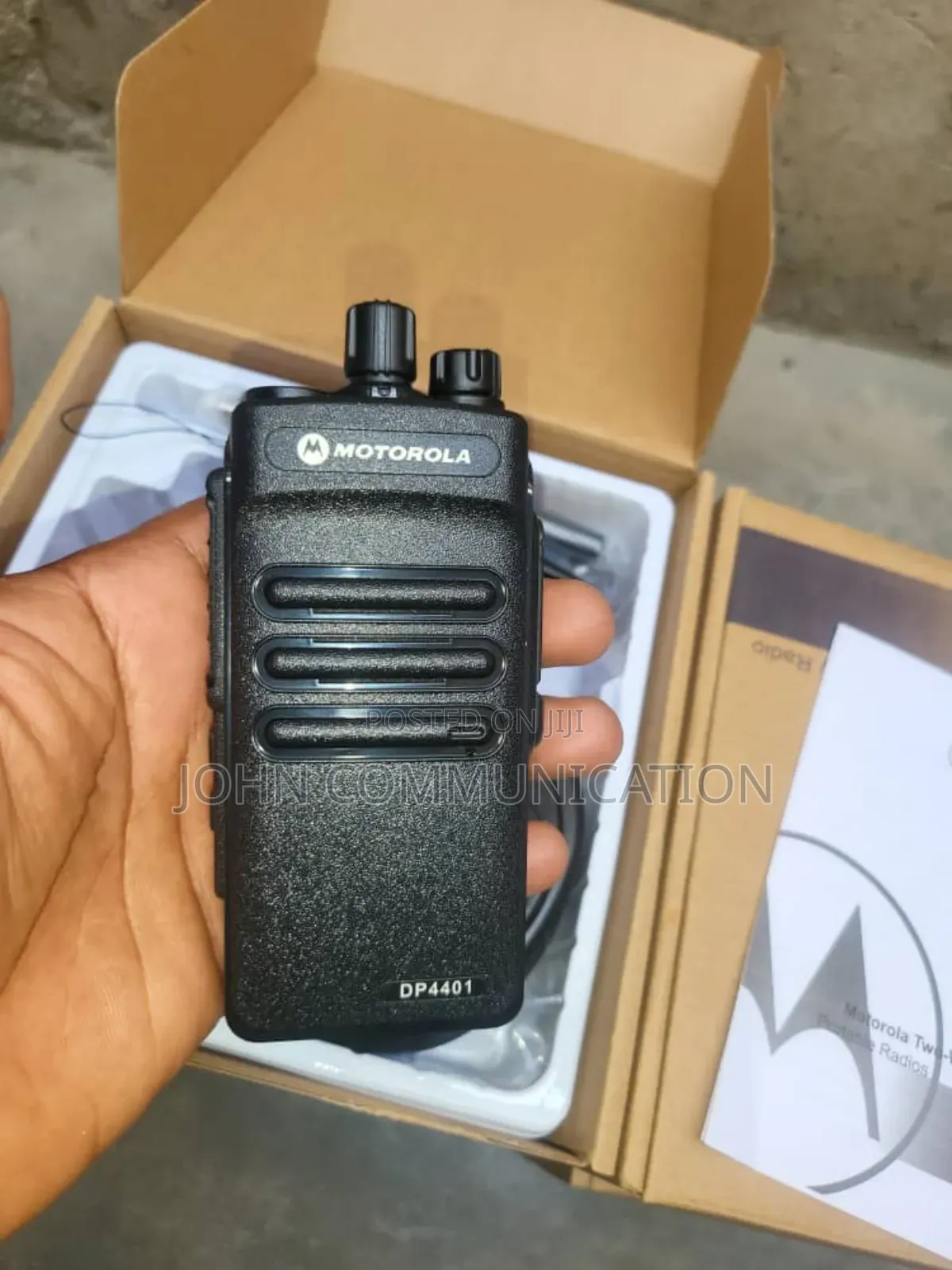 Motorola Dp4401 Walkie Talkie Radio